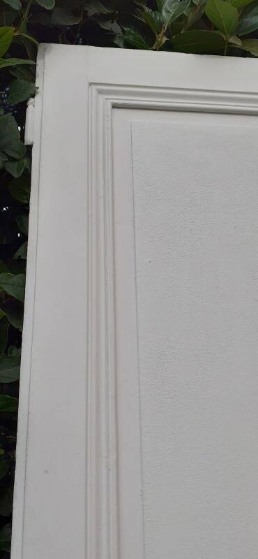 Communication door h221.5xl90cm old paneled, molded, interior