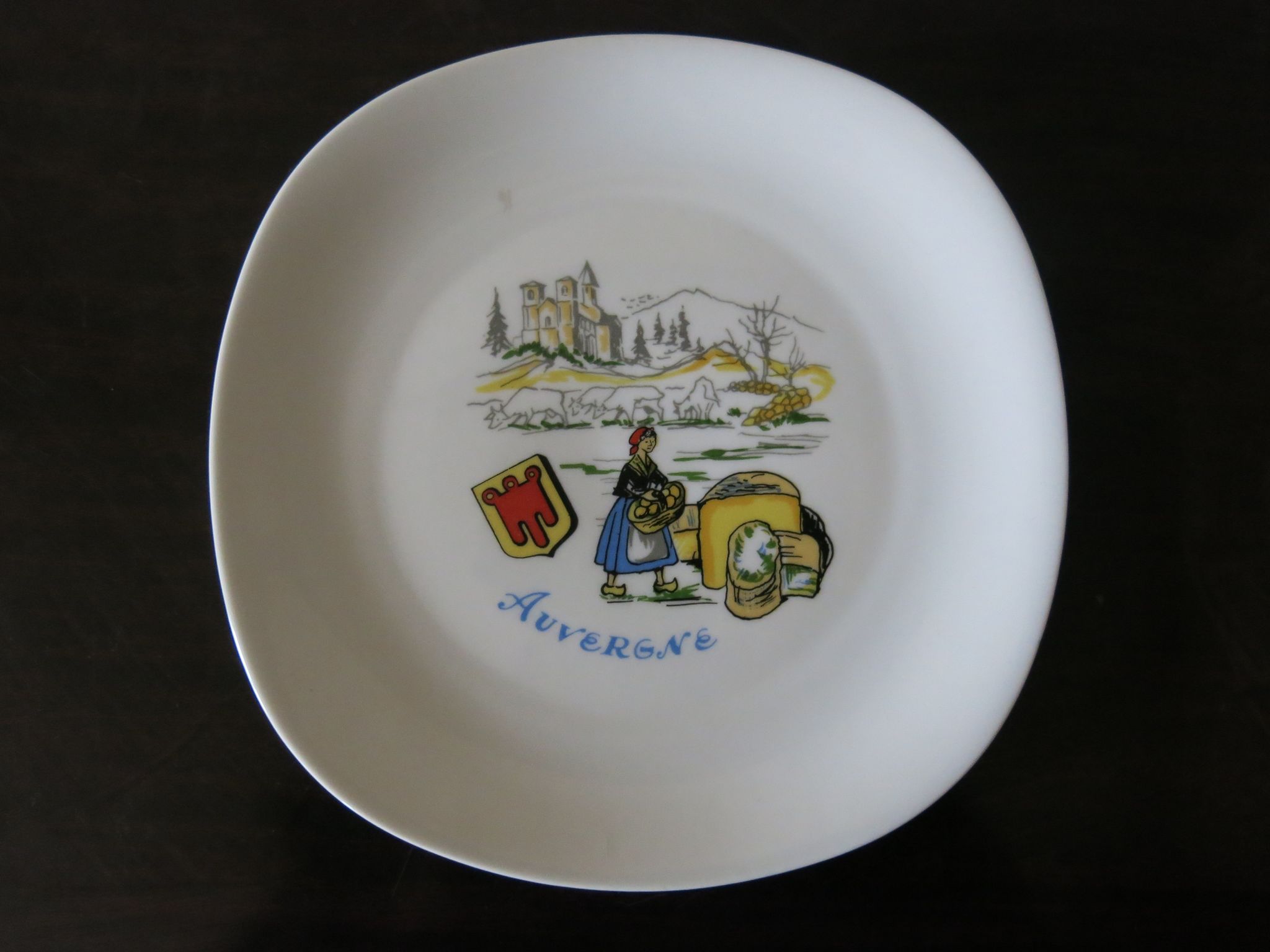 7 assiettes à fromage en haute porcelaine berry