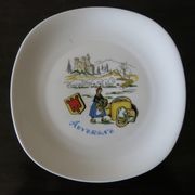 7 assiettes à fromage en haute porcelaine berry