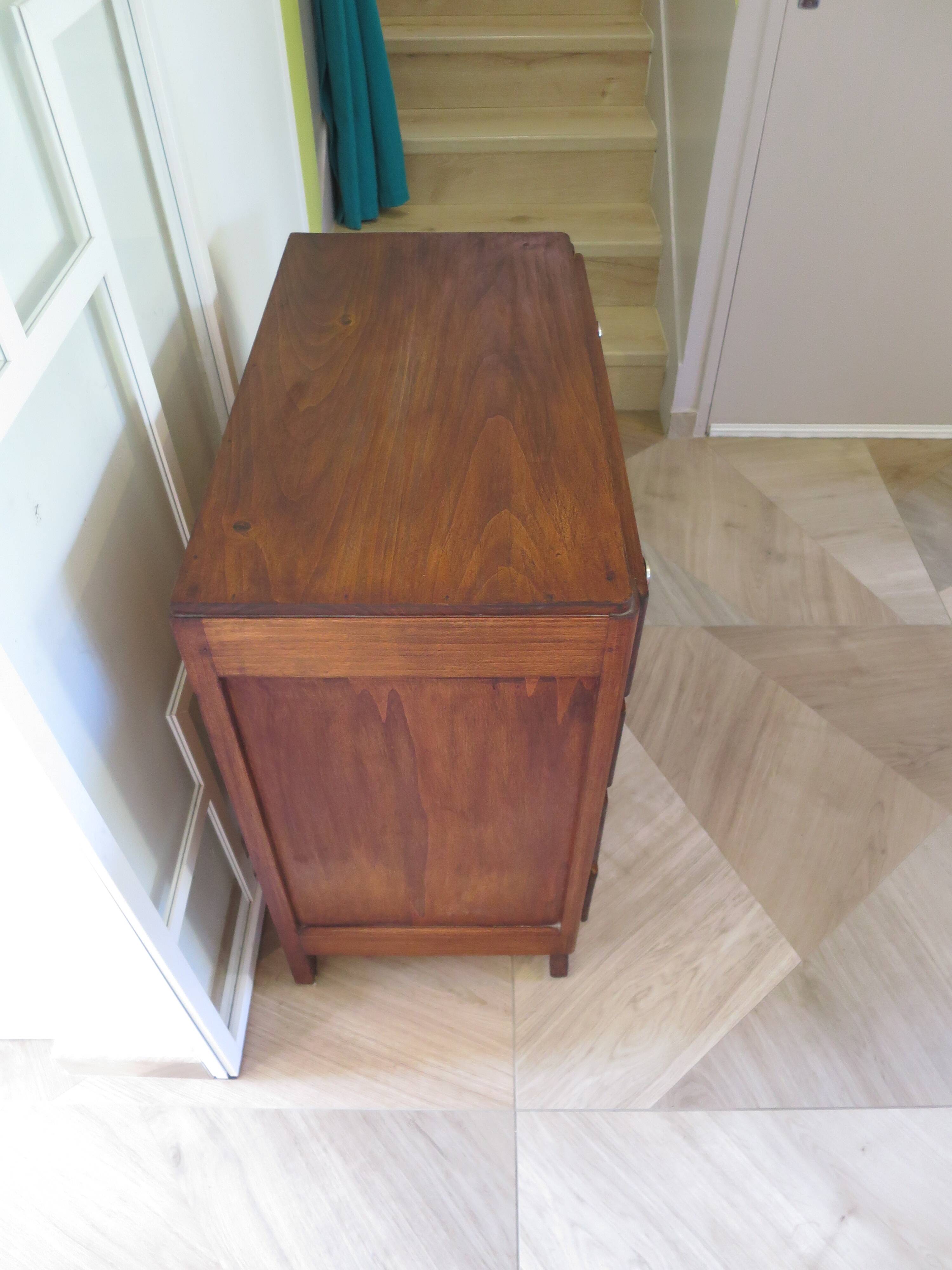 Rare - belle commode art déco 4 tiroirs - années 60 - Patine noyer - Pieds moustache