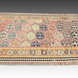 Kilim Rug Made By The Gashgai Tribes In Iran: 1.60 X 2.95 Meters