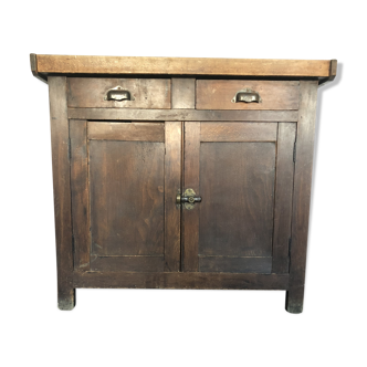 Buffet, old chopping block