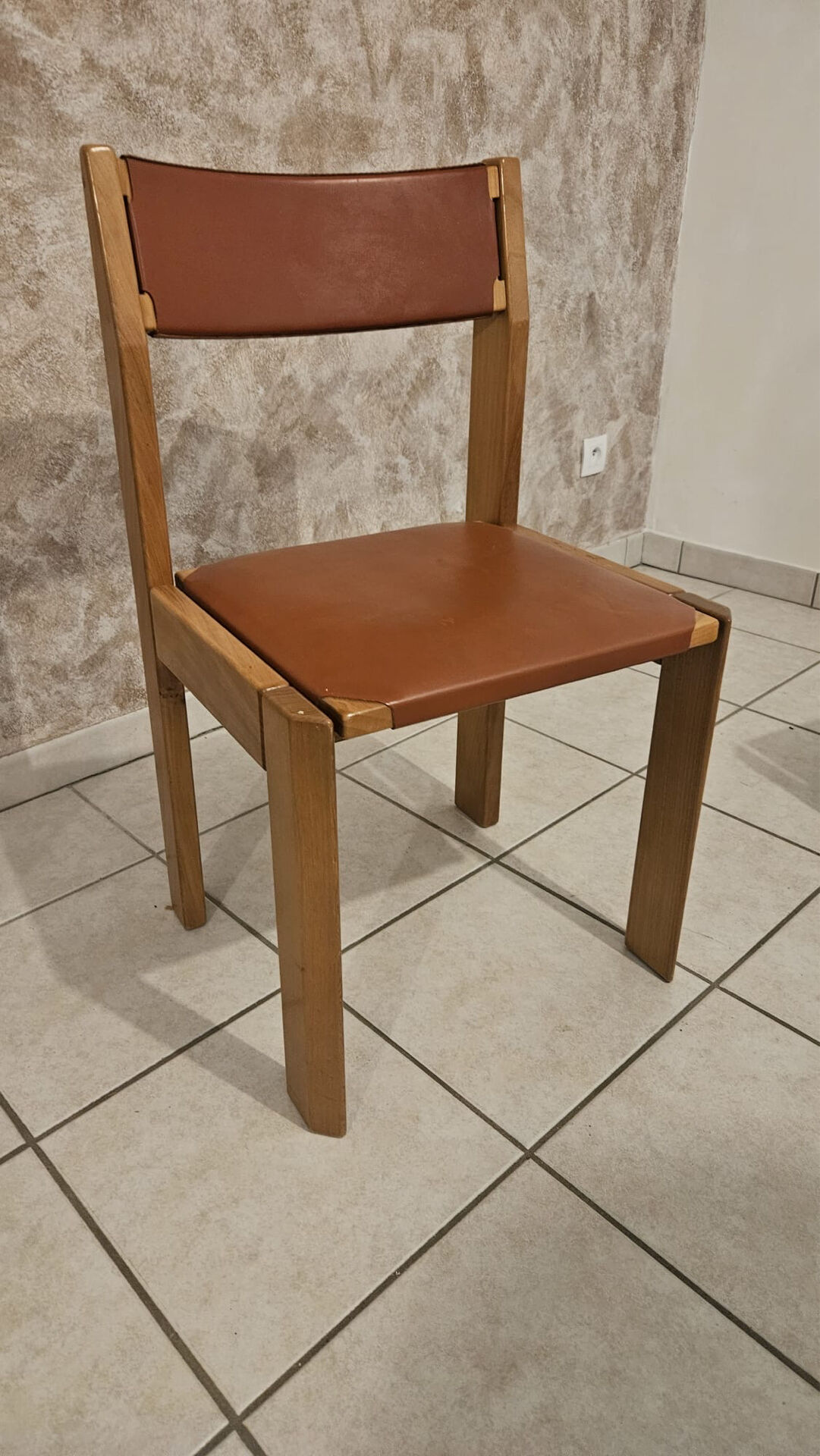 4 chaises Luigi Gorgoni
