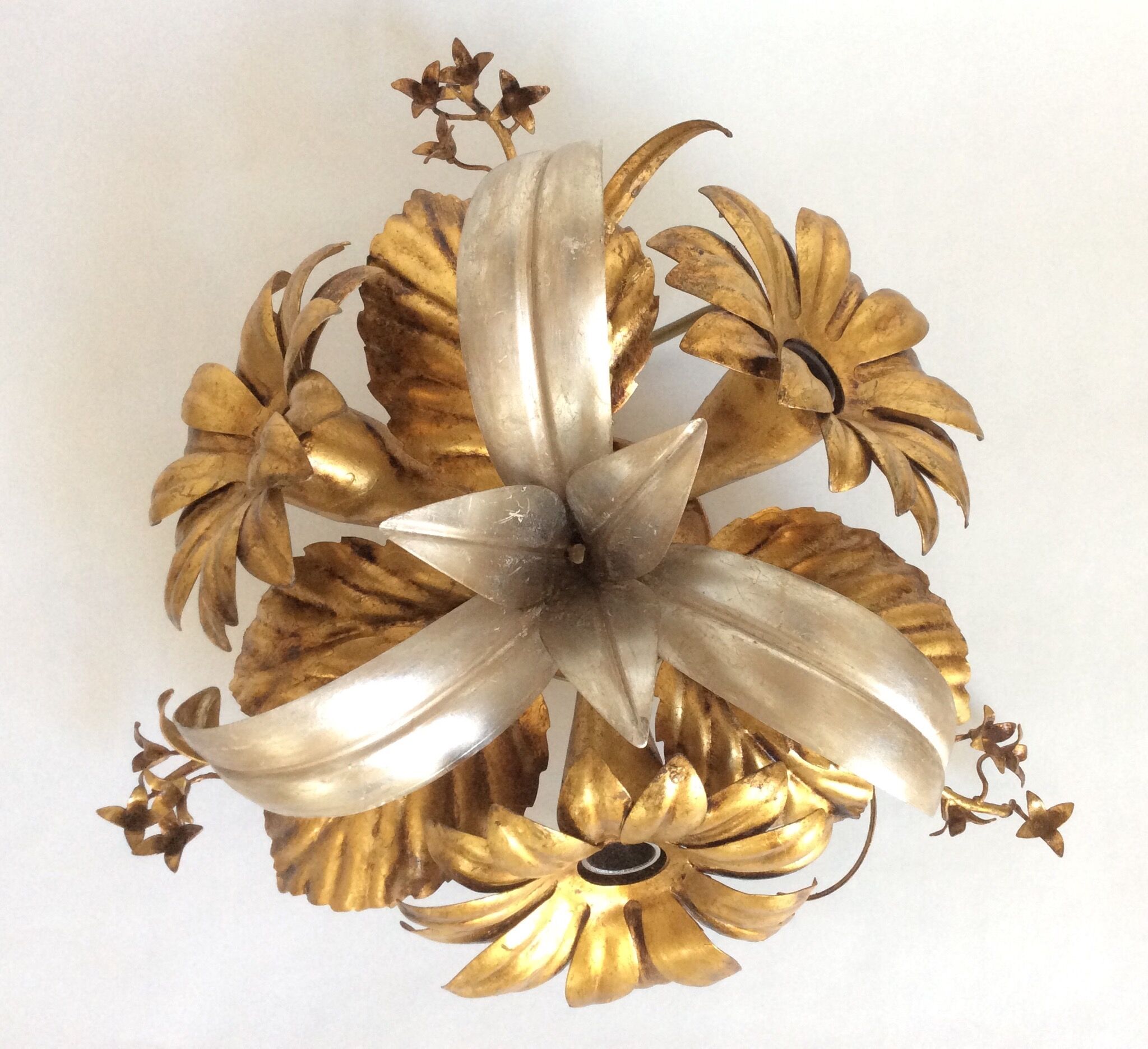 Gold metal wall lamp
