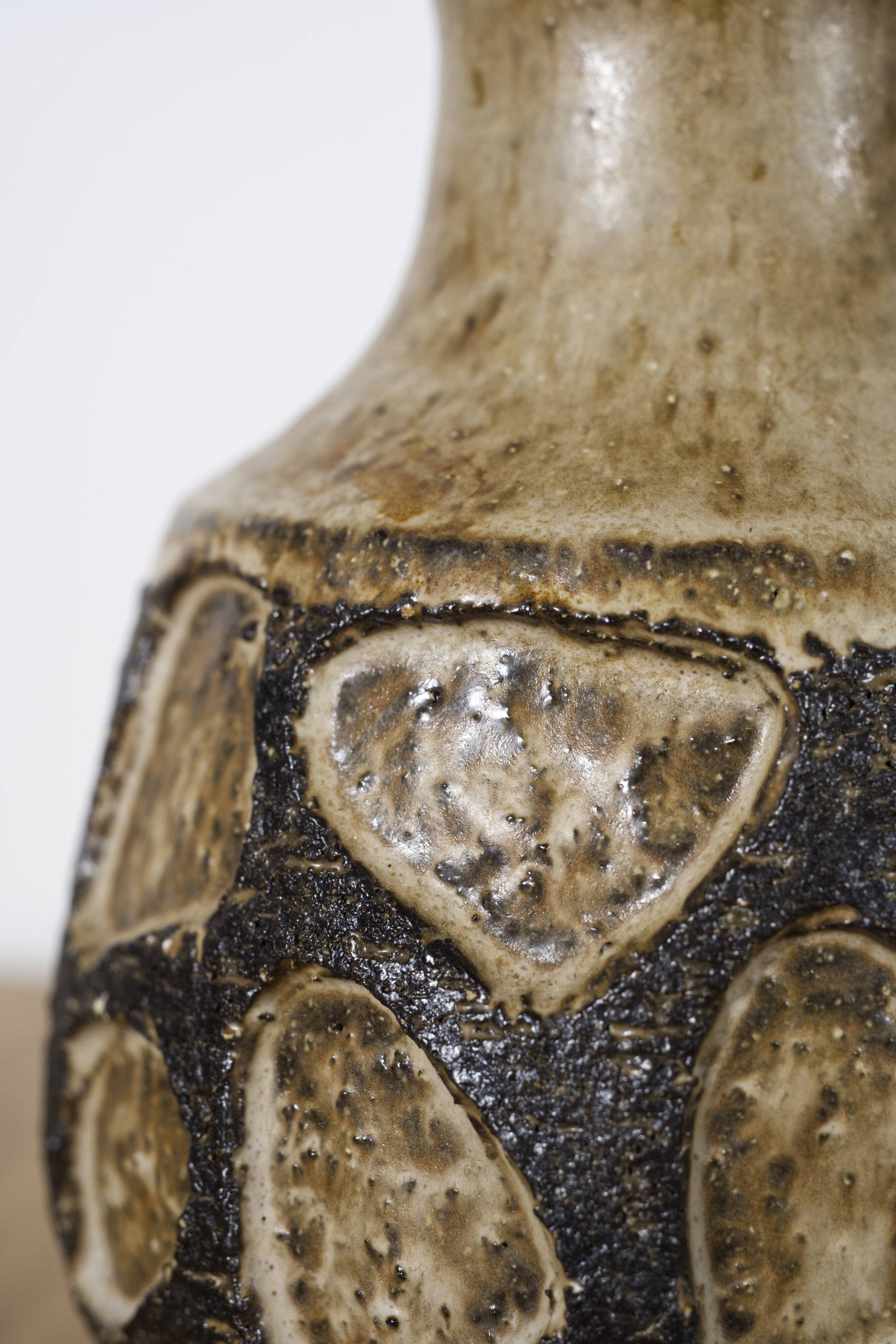 Small ceeramic vase, Løvemose Denmark