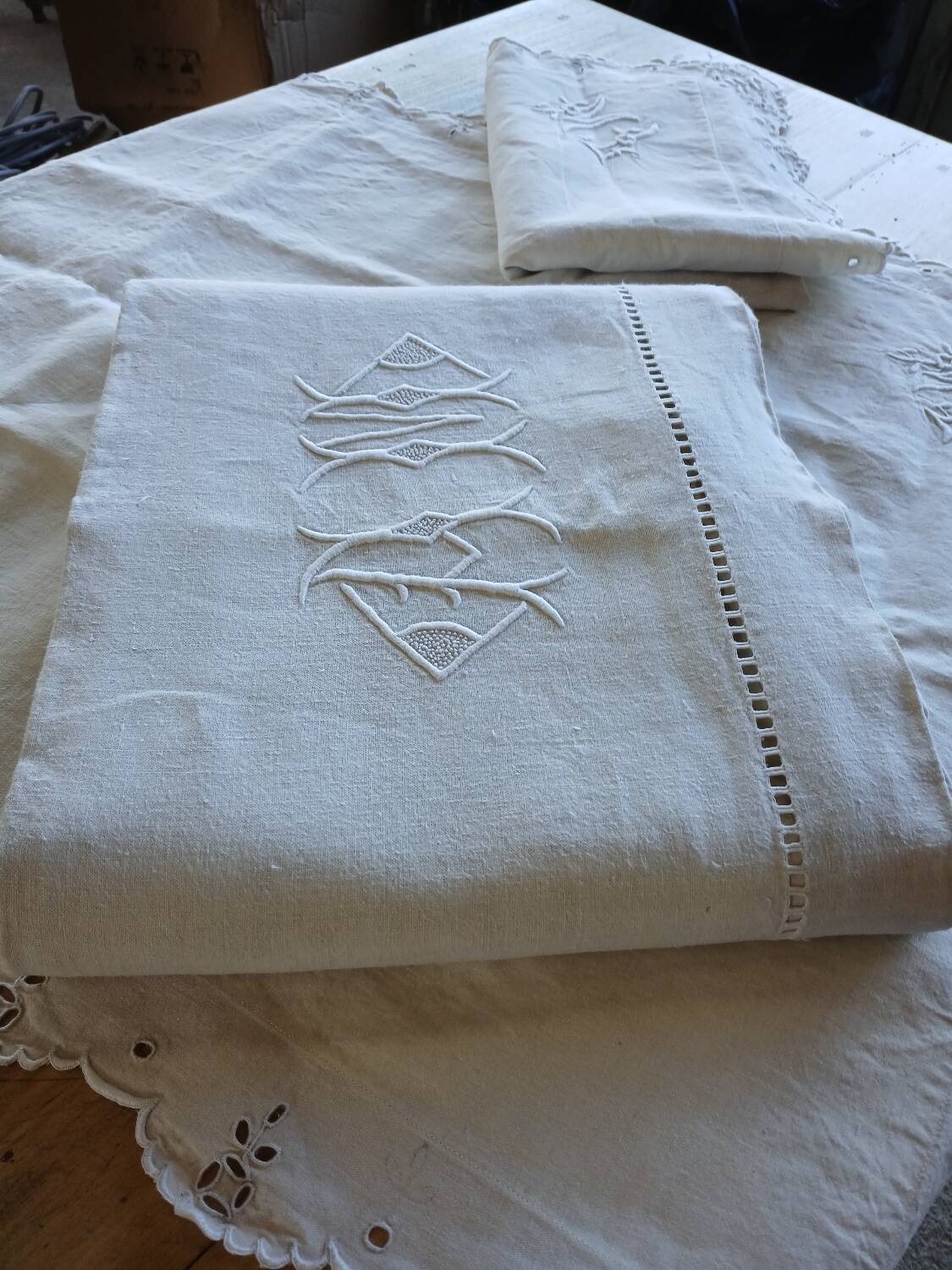 Antique flat sheet and 2 pillowcases set