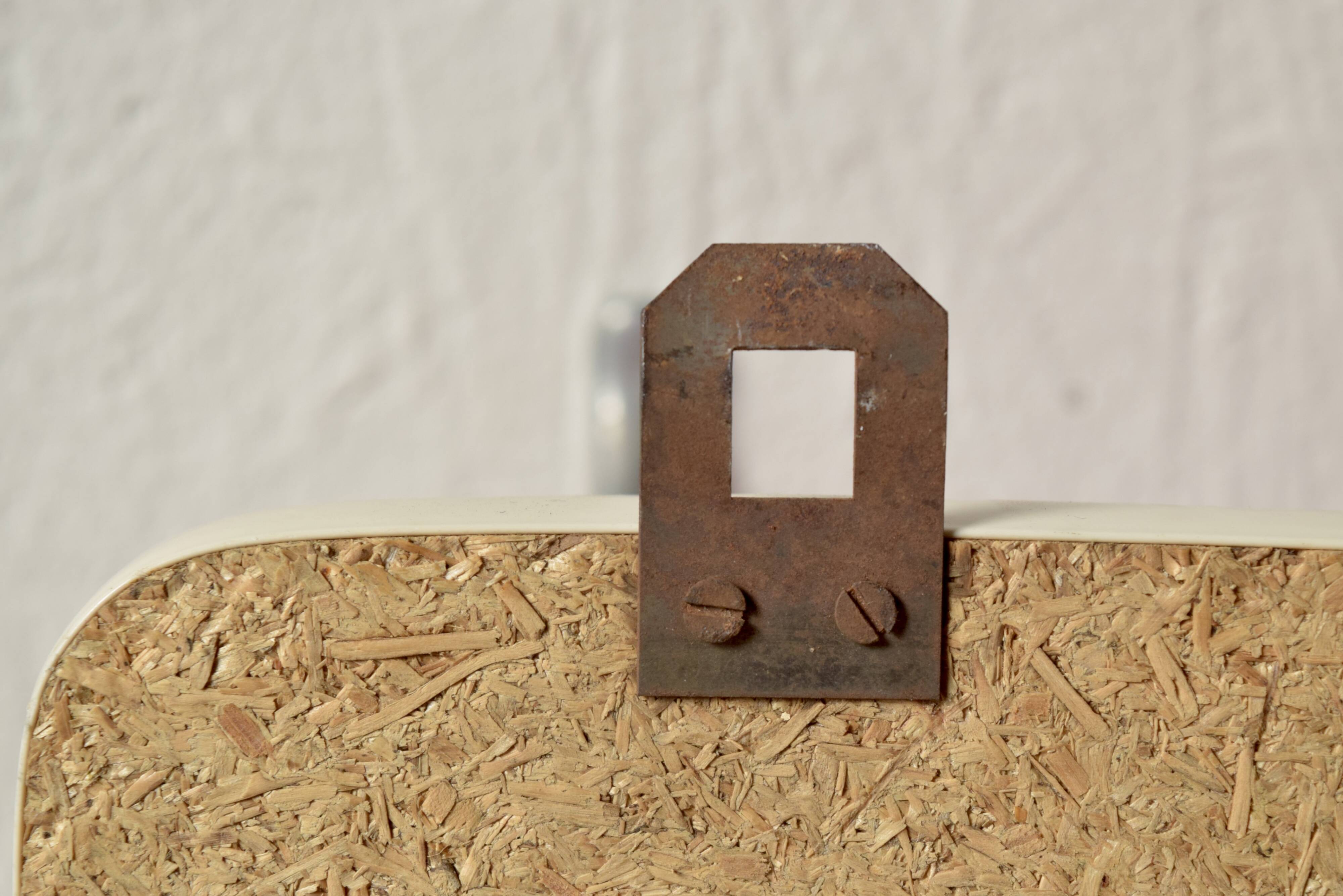 Vintage coat rack in red Formica - triple hook