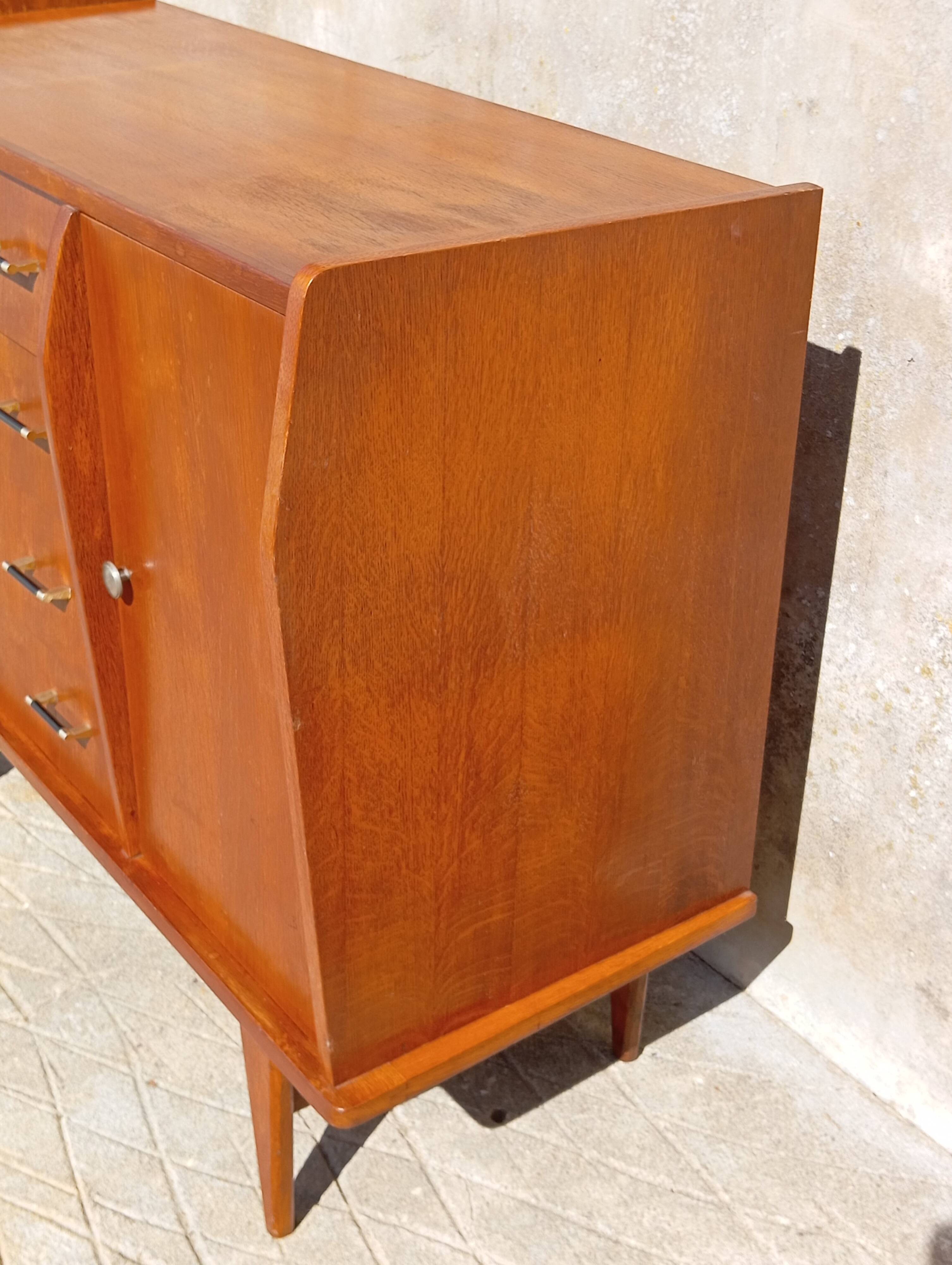 Commode scandinave