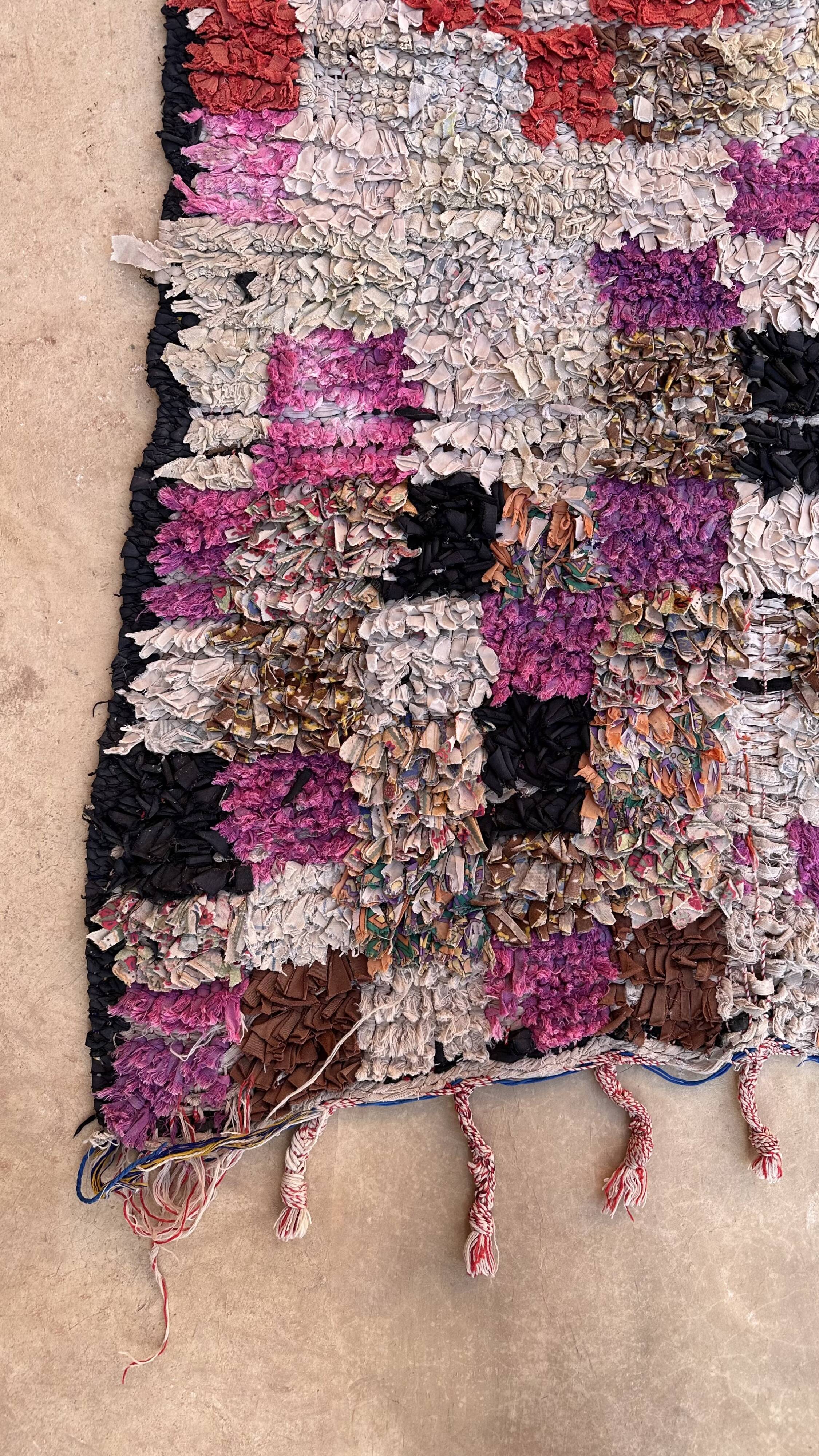 Colorful Boucherouite Moroccan rug - 126 x 195 cm