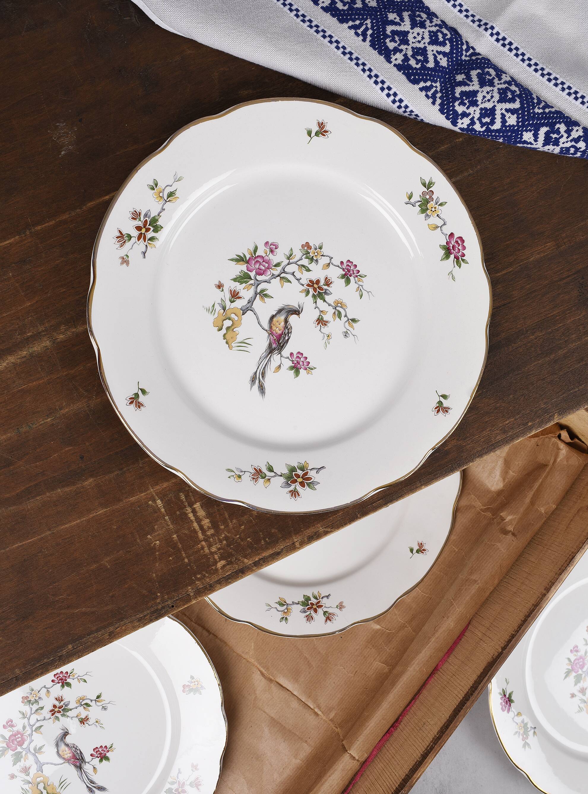 Set of 6 flat plates, Condé de Digoin Sarreguemines model.