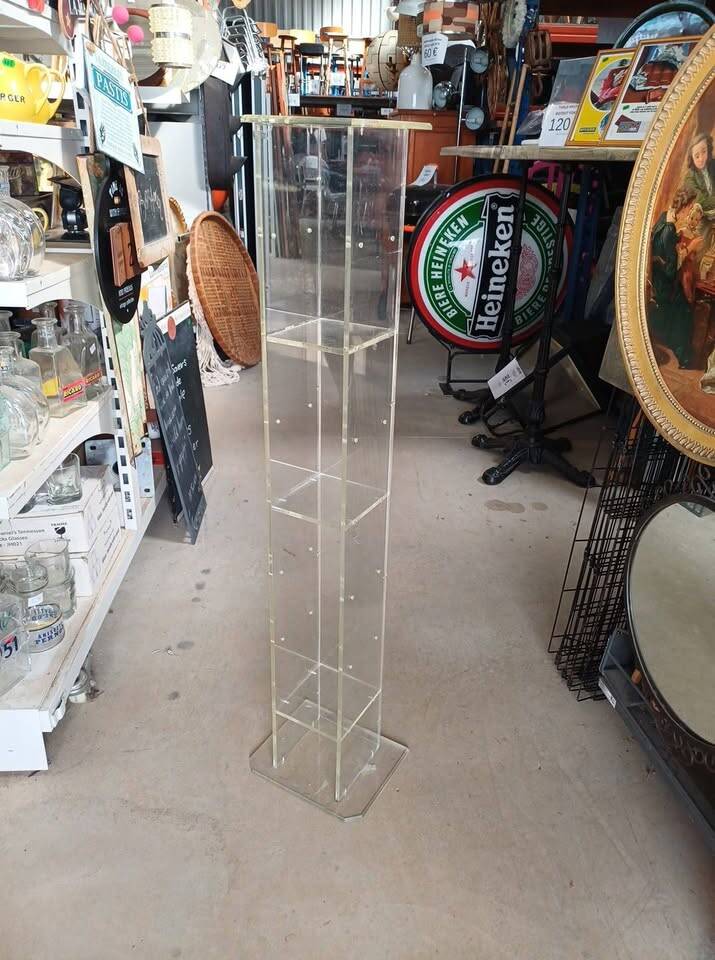 Etagère vintage en plexiglas