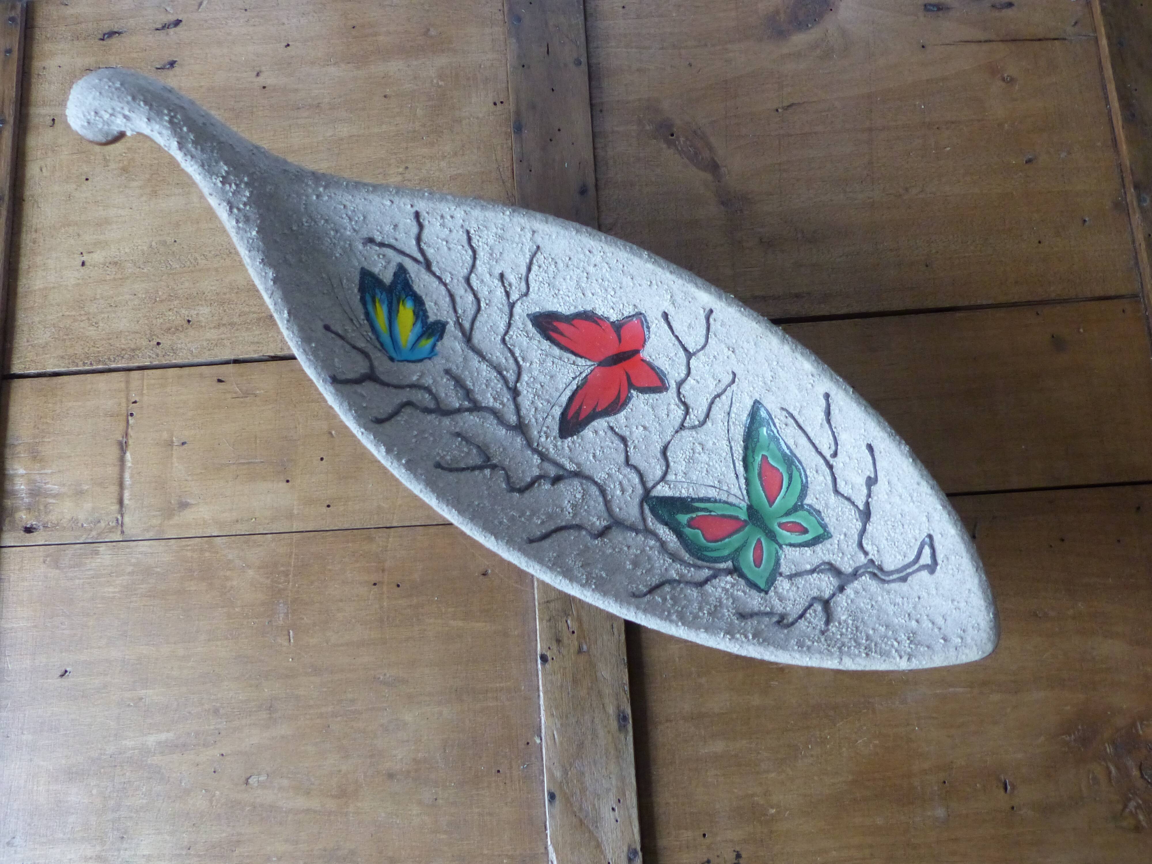 Vintage fruit bowl, butterfly decoration.