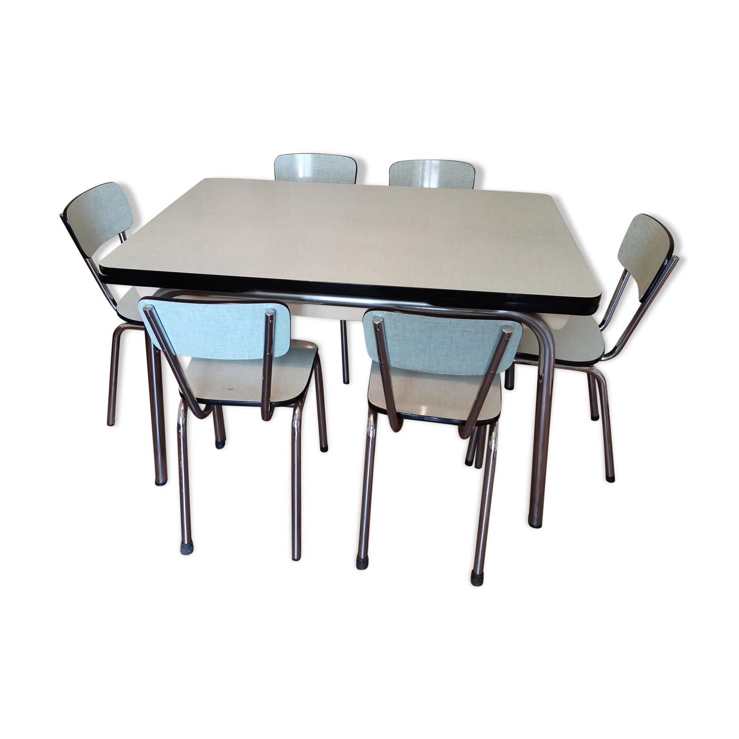 Table and 6 chairs in formica