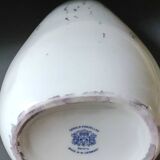 Design Vase Signed Hérold Porzellan Bavaria. In fine white porcelain/Silver filament decoration. High 22 cm