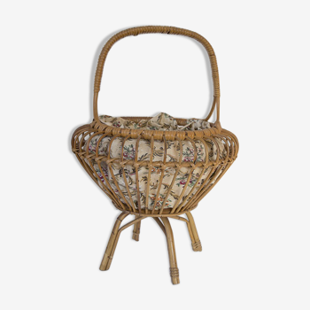 Vintage sewing cart in rattan and fabric