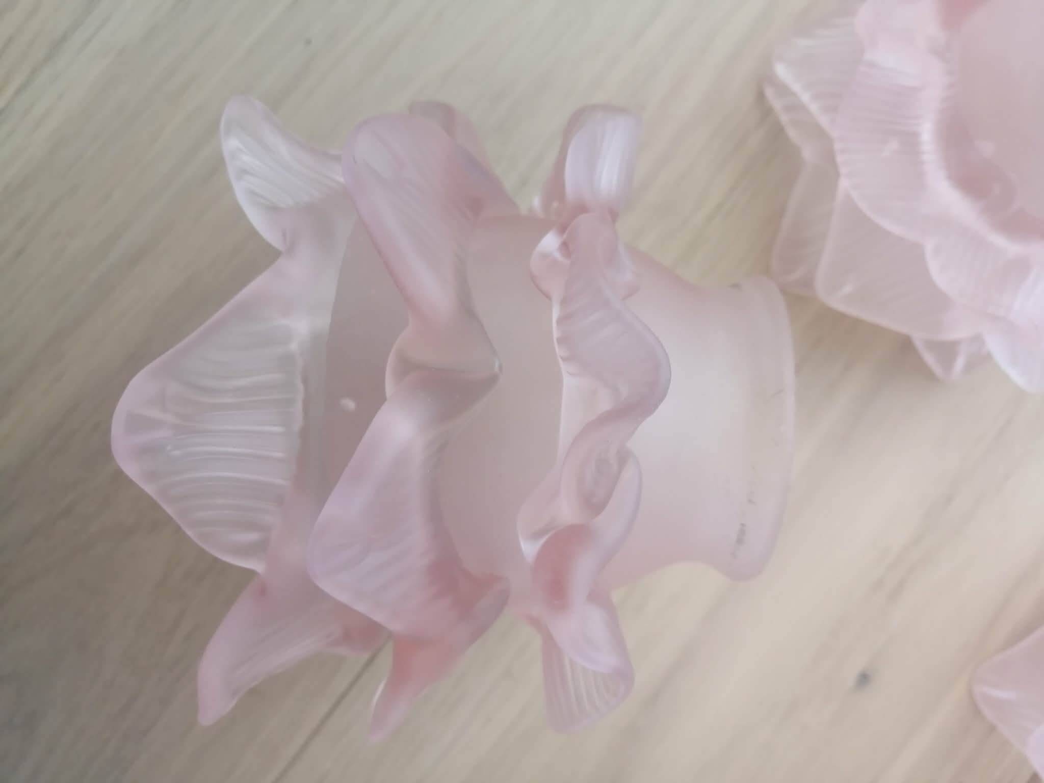 Lot de 4 tulipes roses art déco en pâte de verre