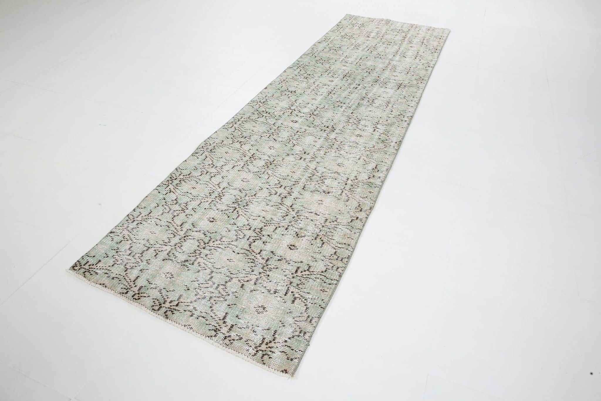 3x9 Shades Of Light Green & Black Vintage Runner Rug, 81x275Cm