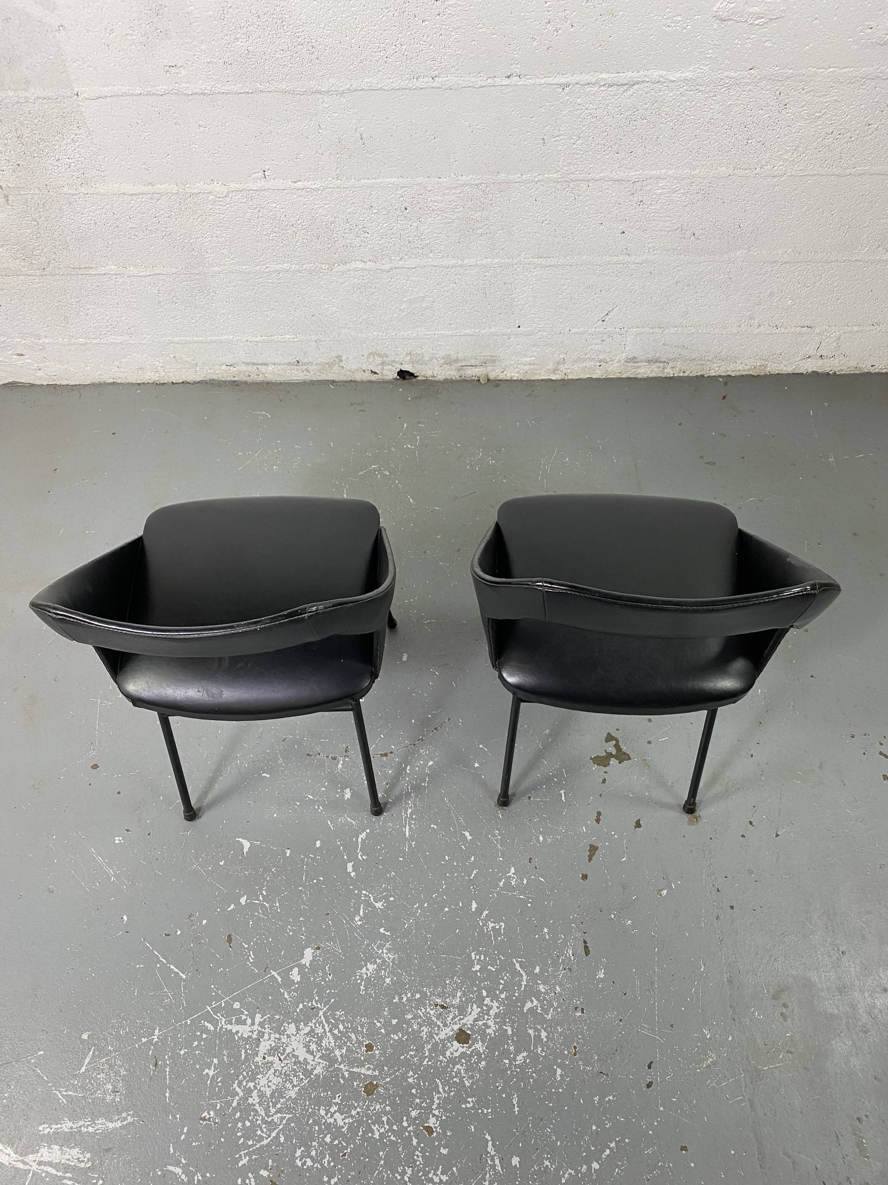 Paire de fauteuils Louis Paolozzi noir