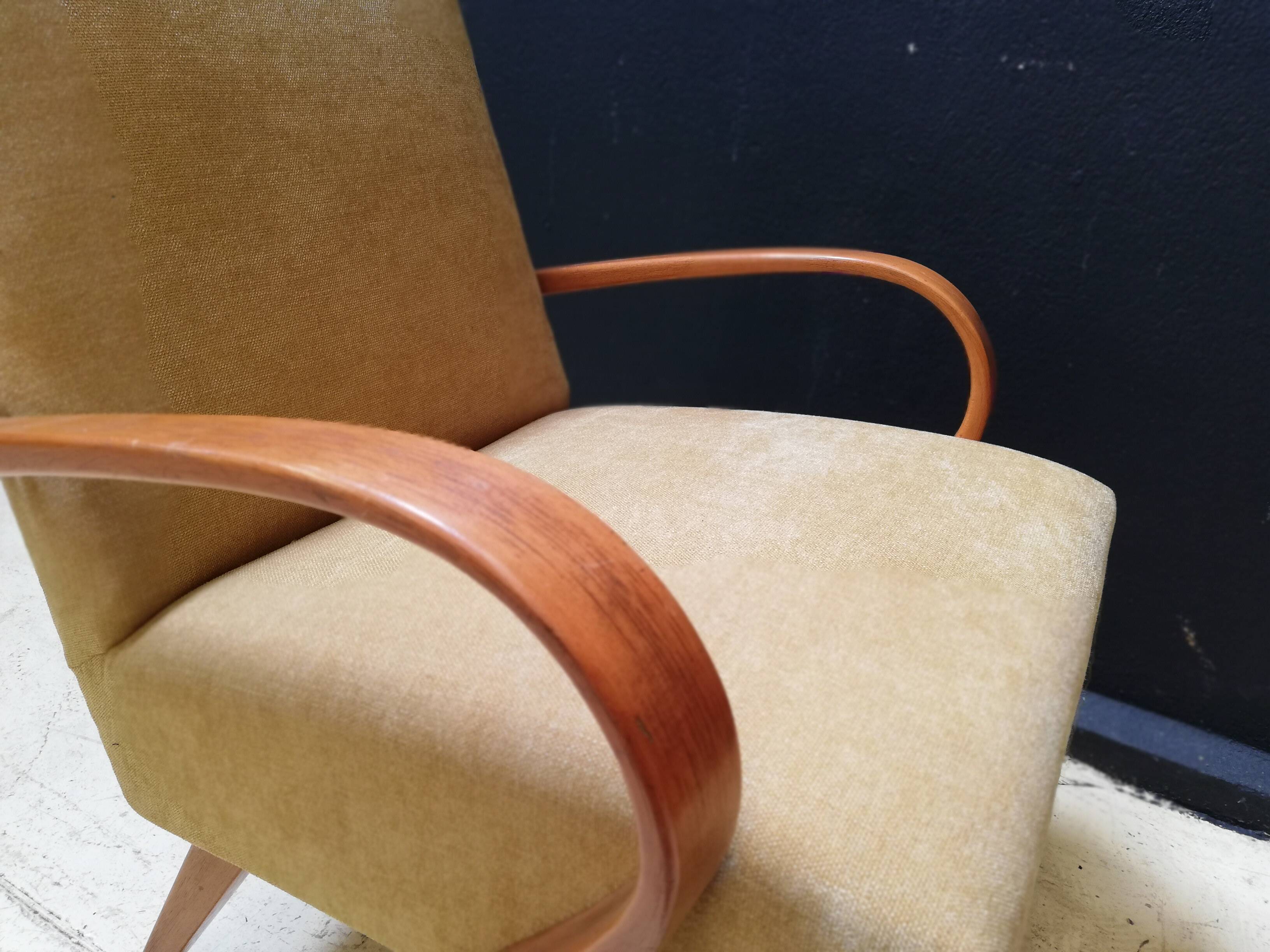 Paire de fauteuils vintage Halabala 1950