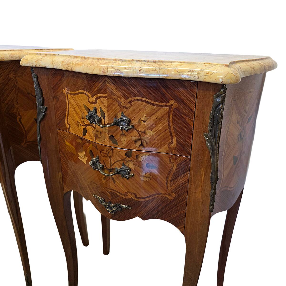 Tables de chevet de style Louis XV, années 1970