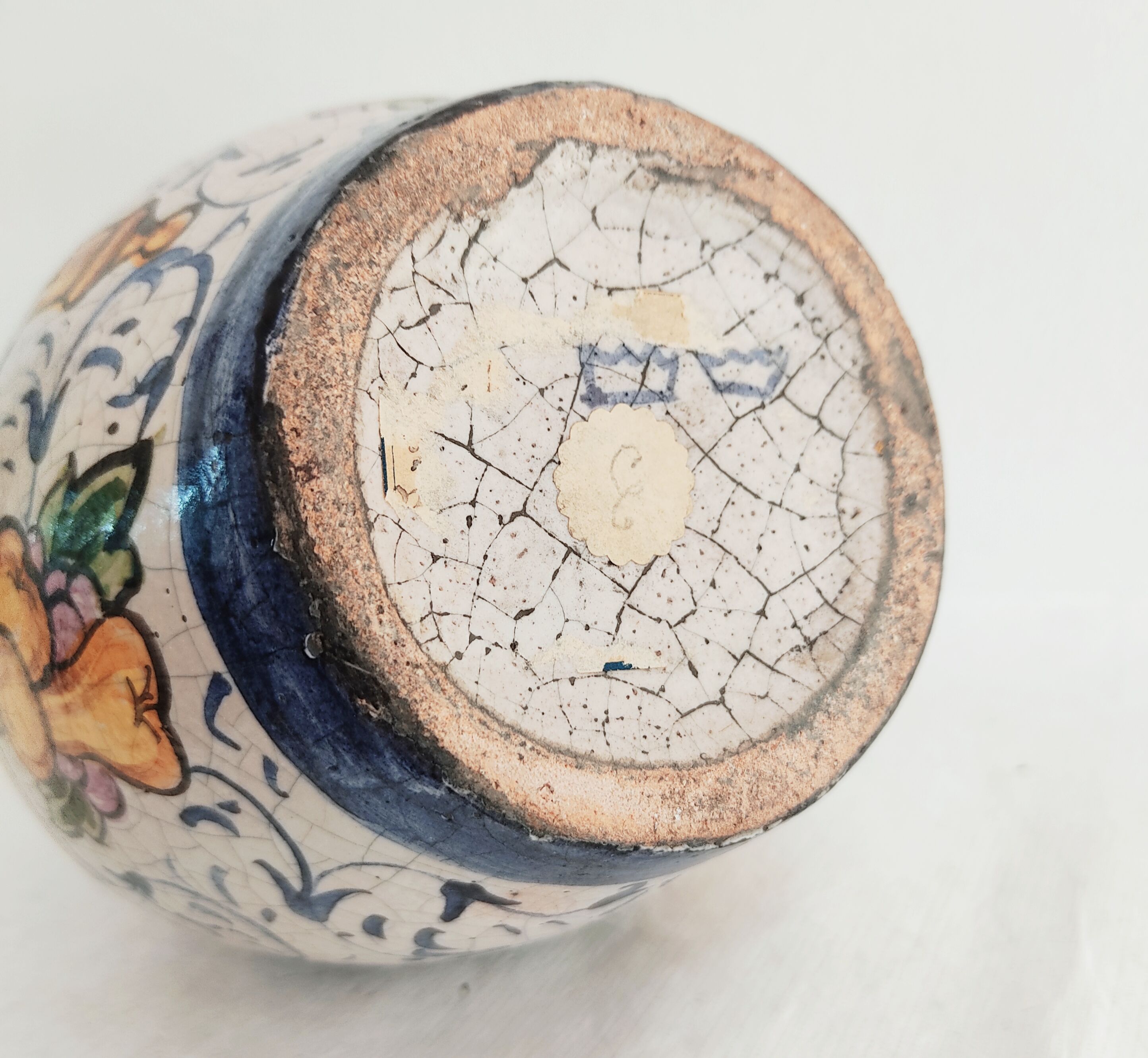 Italian ceramic vase decoration coat of arms and fruits