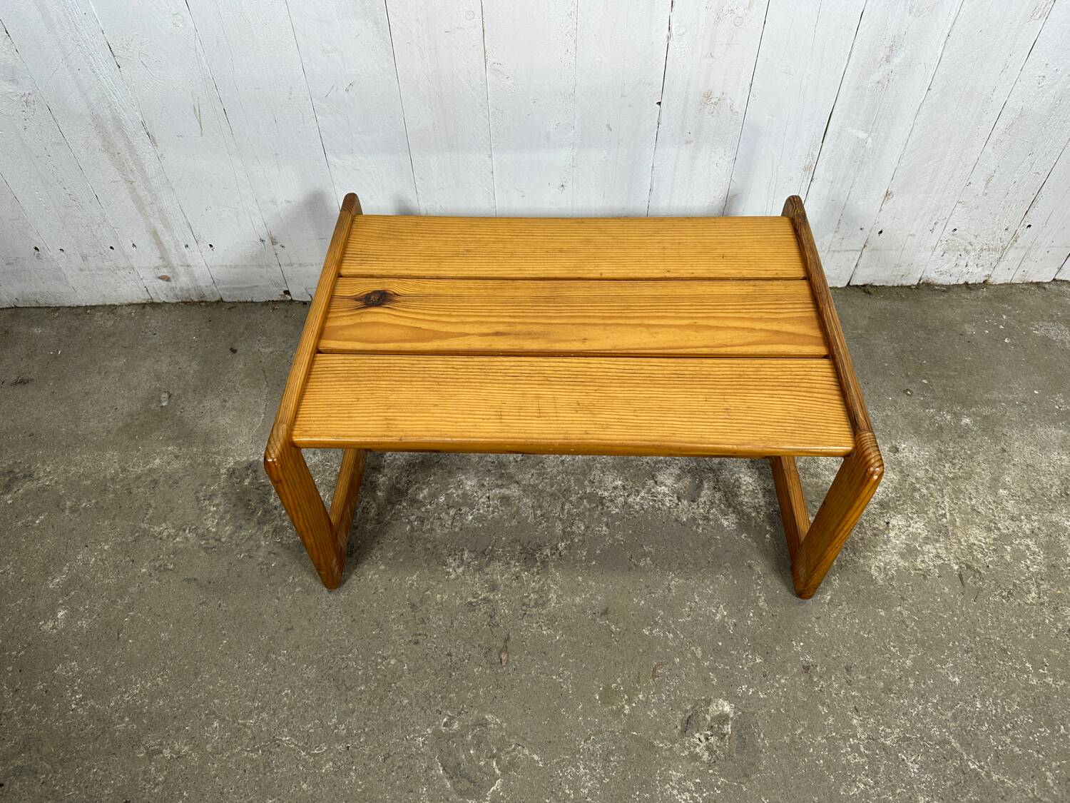 80s pine coffee table