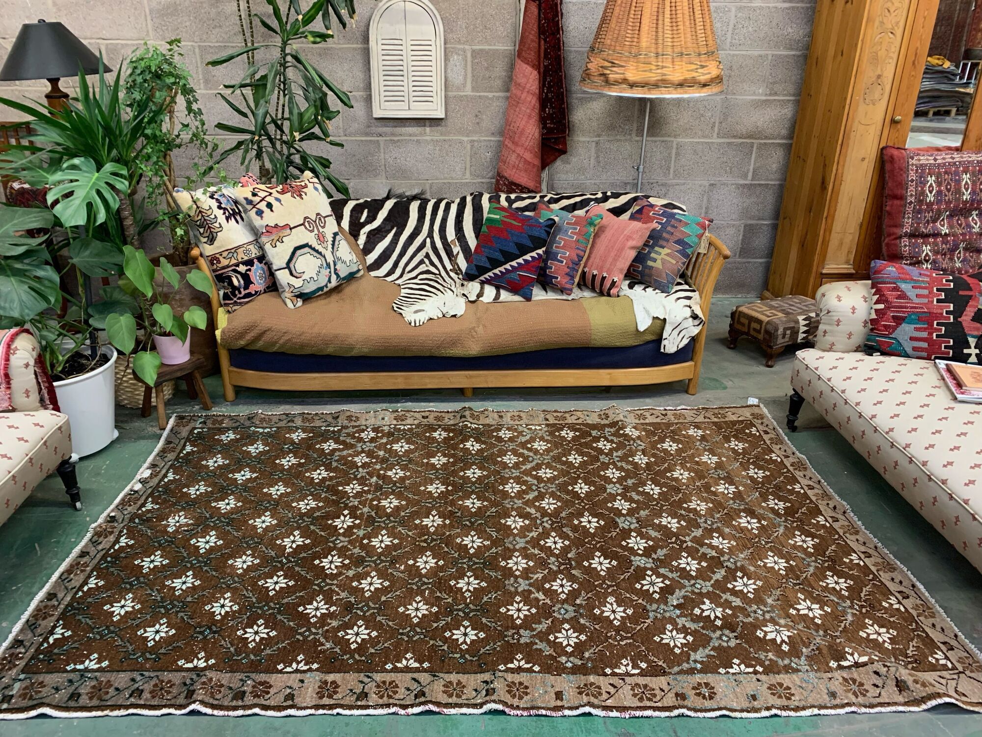 Vintage turkish rug 250x157 cm shabby distressed carpet large
