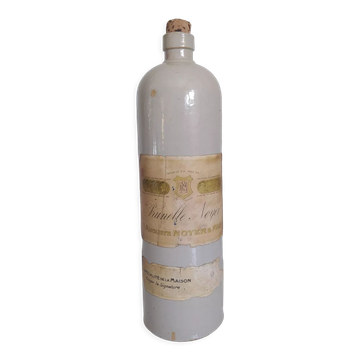 Bouteille de liqueur en grès