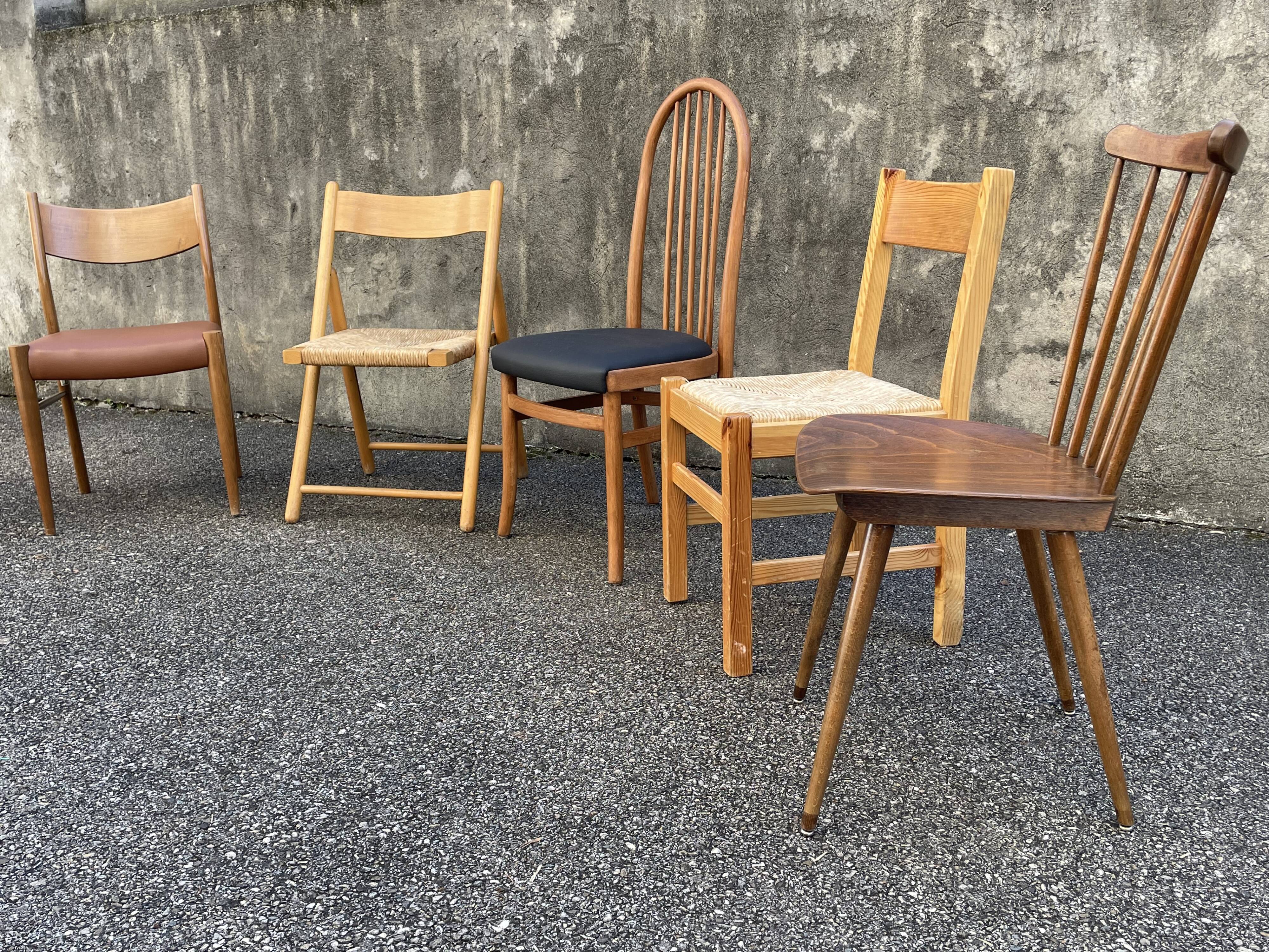 Série de 6 chaises vintage dépareillées