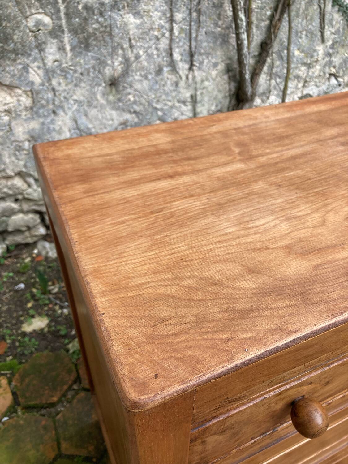 Antique chest of drawers