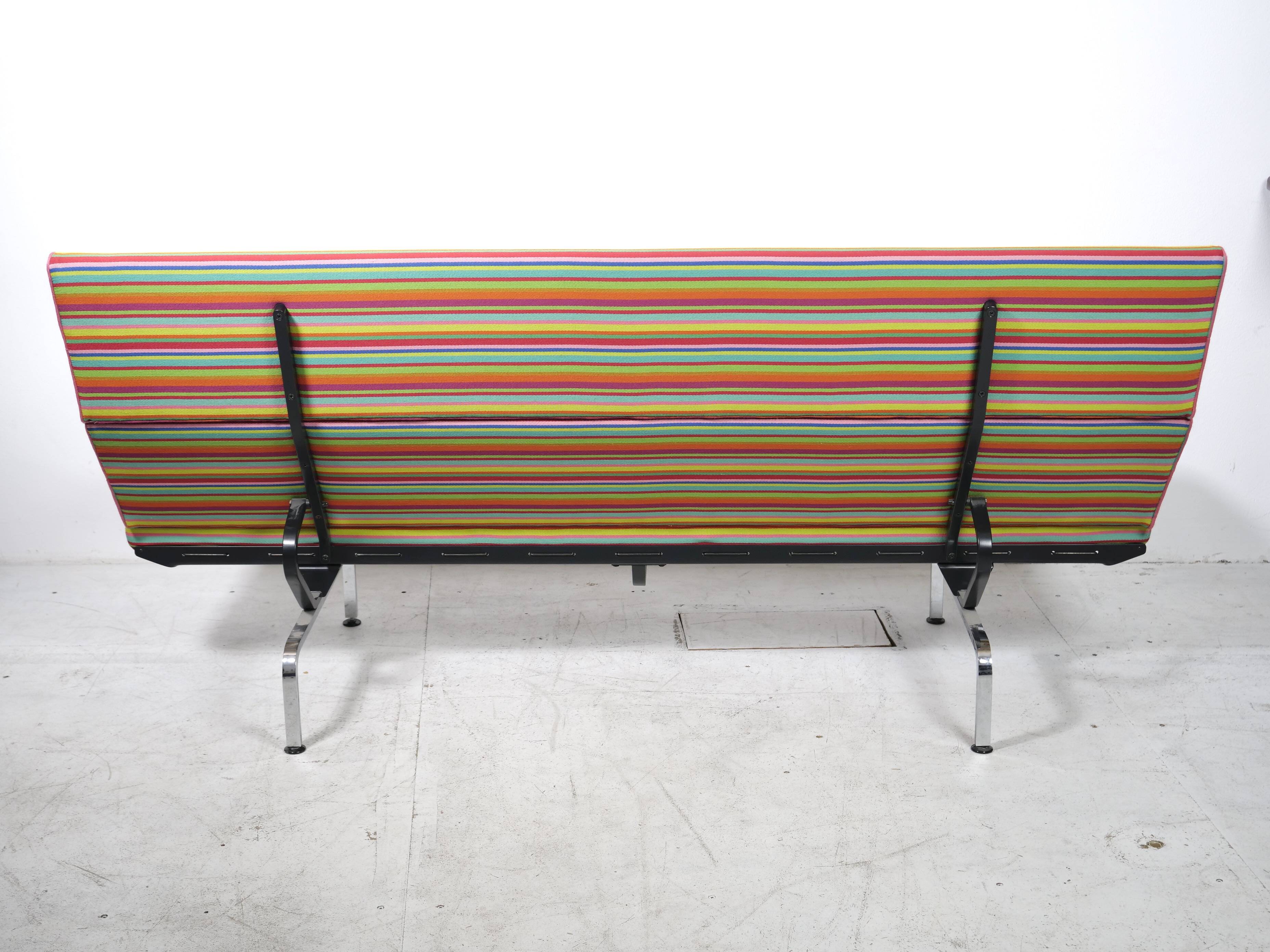 Compact sofa Eames Vitra Alexander Girard Miller stripe fabric