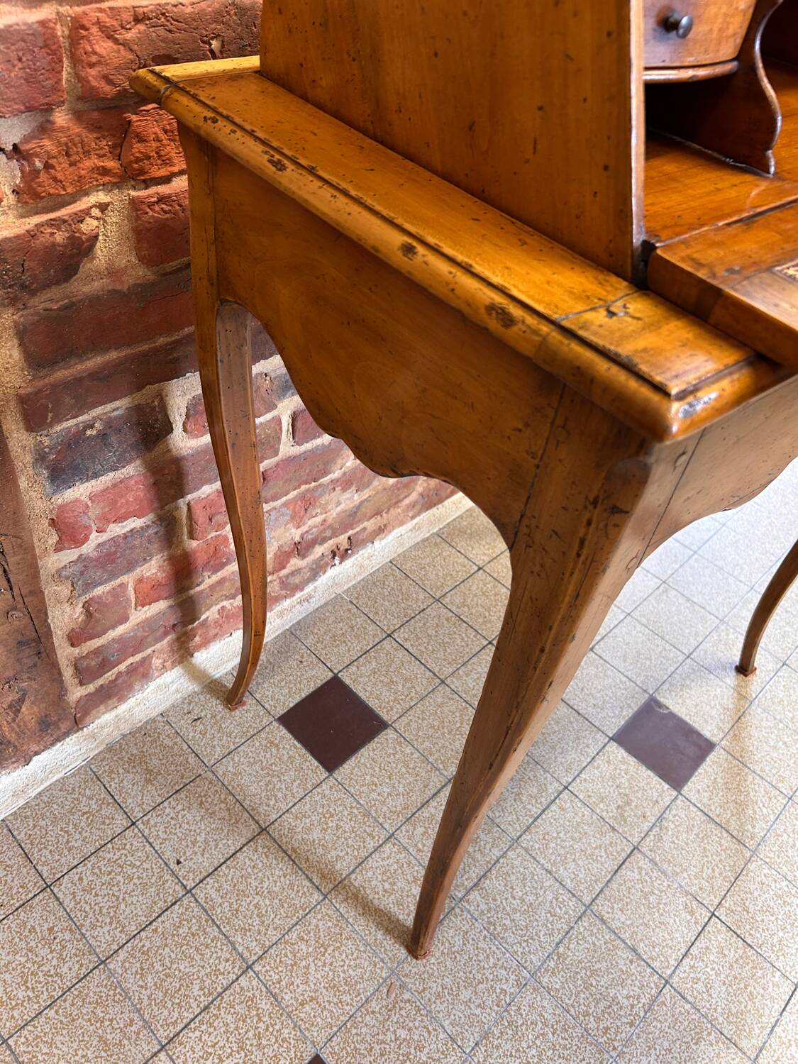 Beautiful vintage Capuchin desk