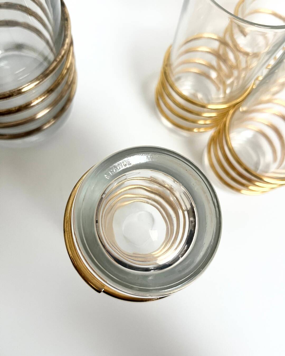 Vintage glassware set with decanter – golden spirals, France 1960