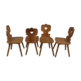 Série de 4 chaises savoyarde en pin
