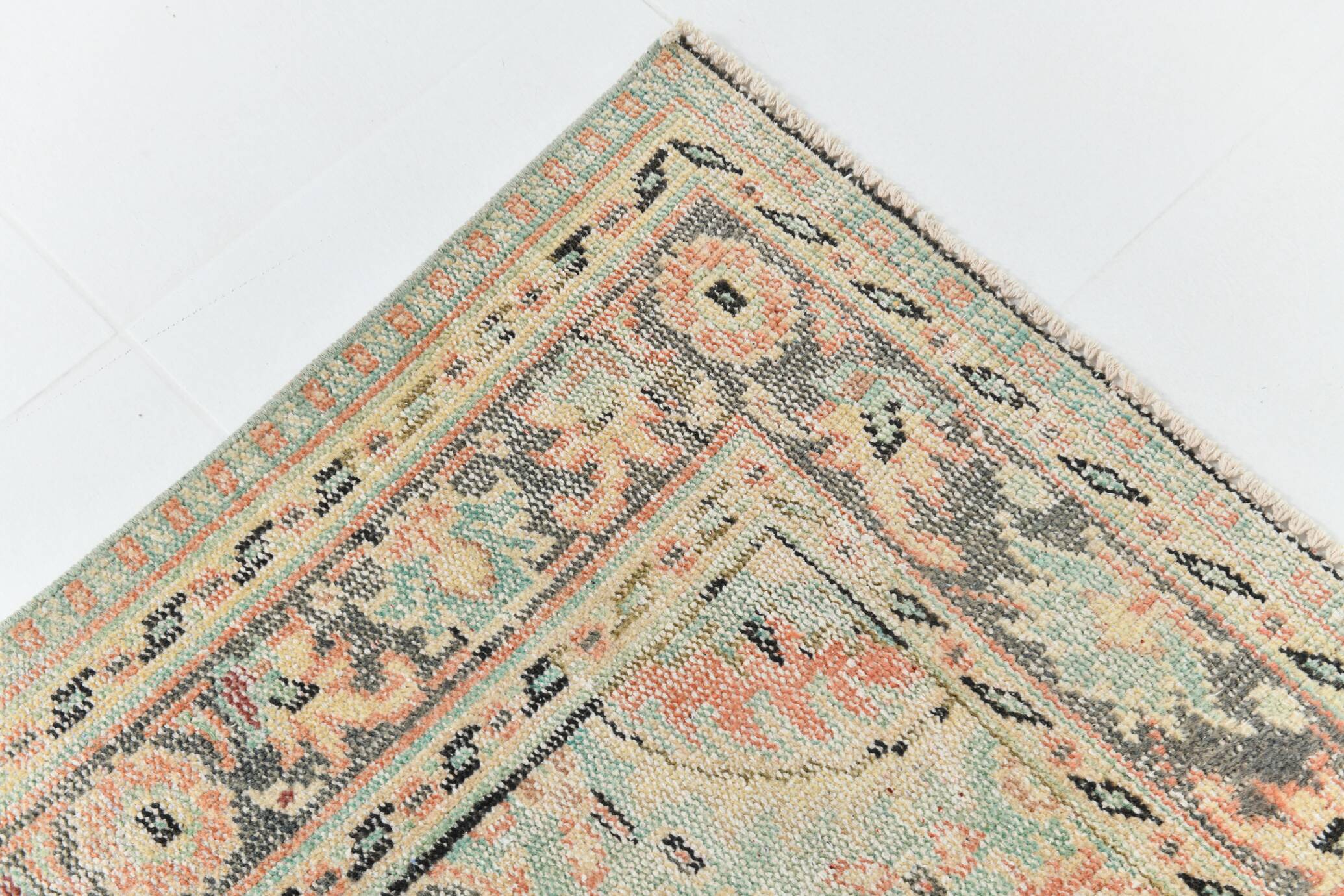 Vintage Salmon & Beige Classic Turkish Rug, 185x291Cm