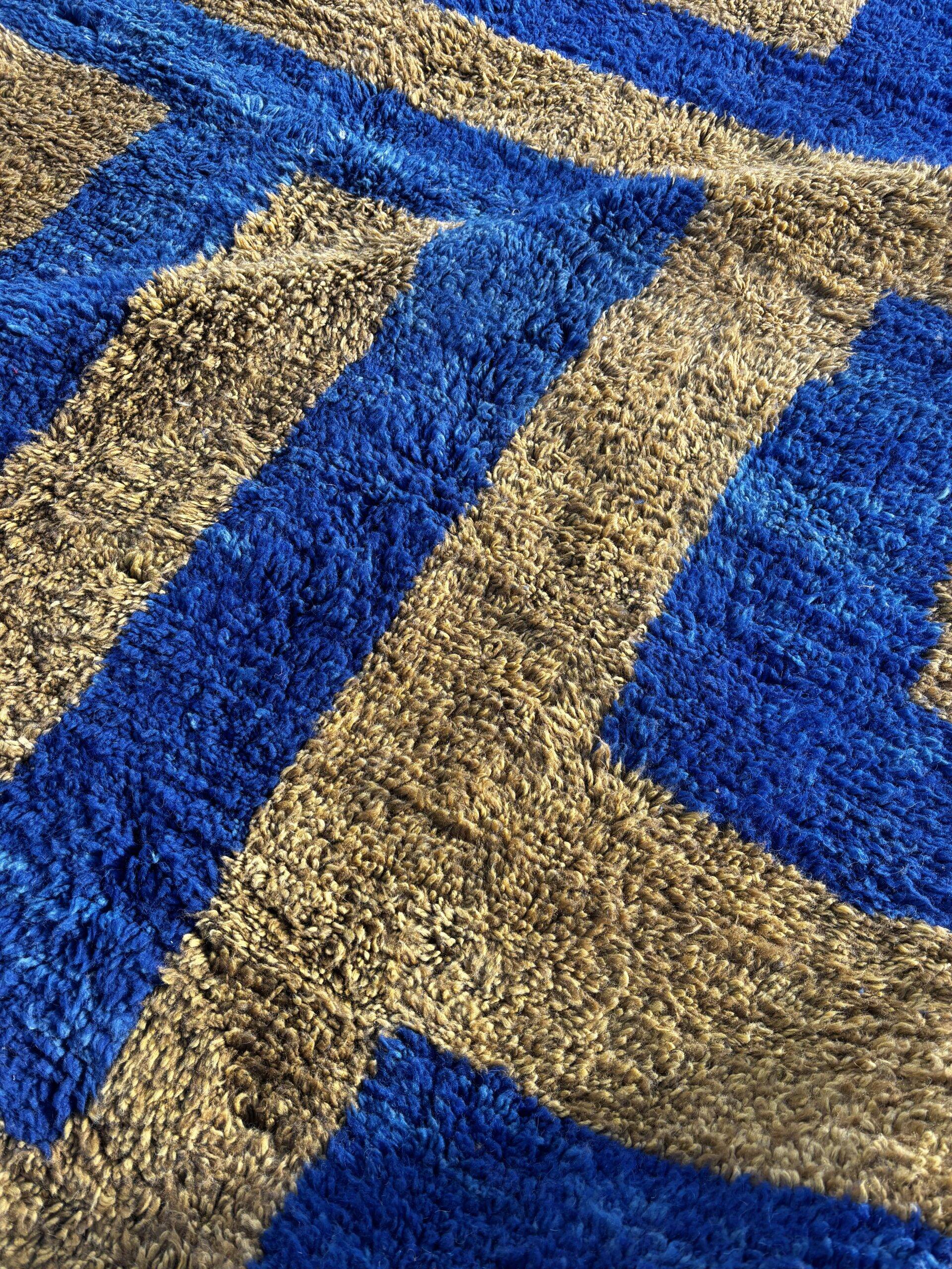 Aftas - Custom-made blue and green Moroccan Mrirt rug in wool.