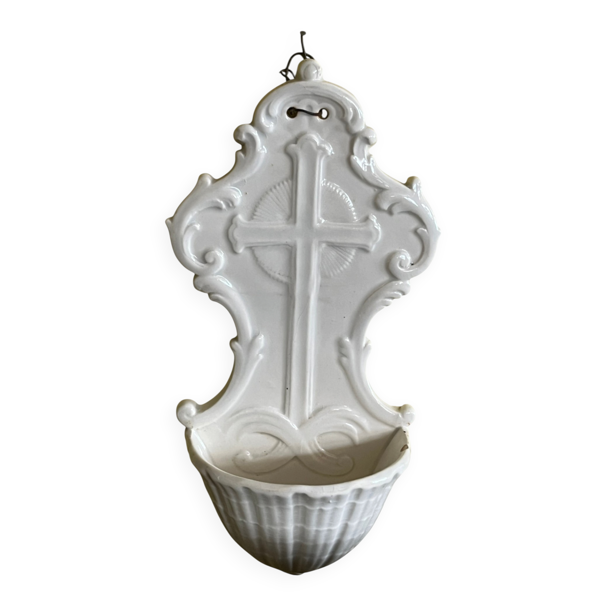 Objet religieux, bénitier en faïence Sarreguemines Digoin XIXème