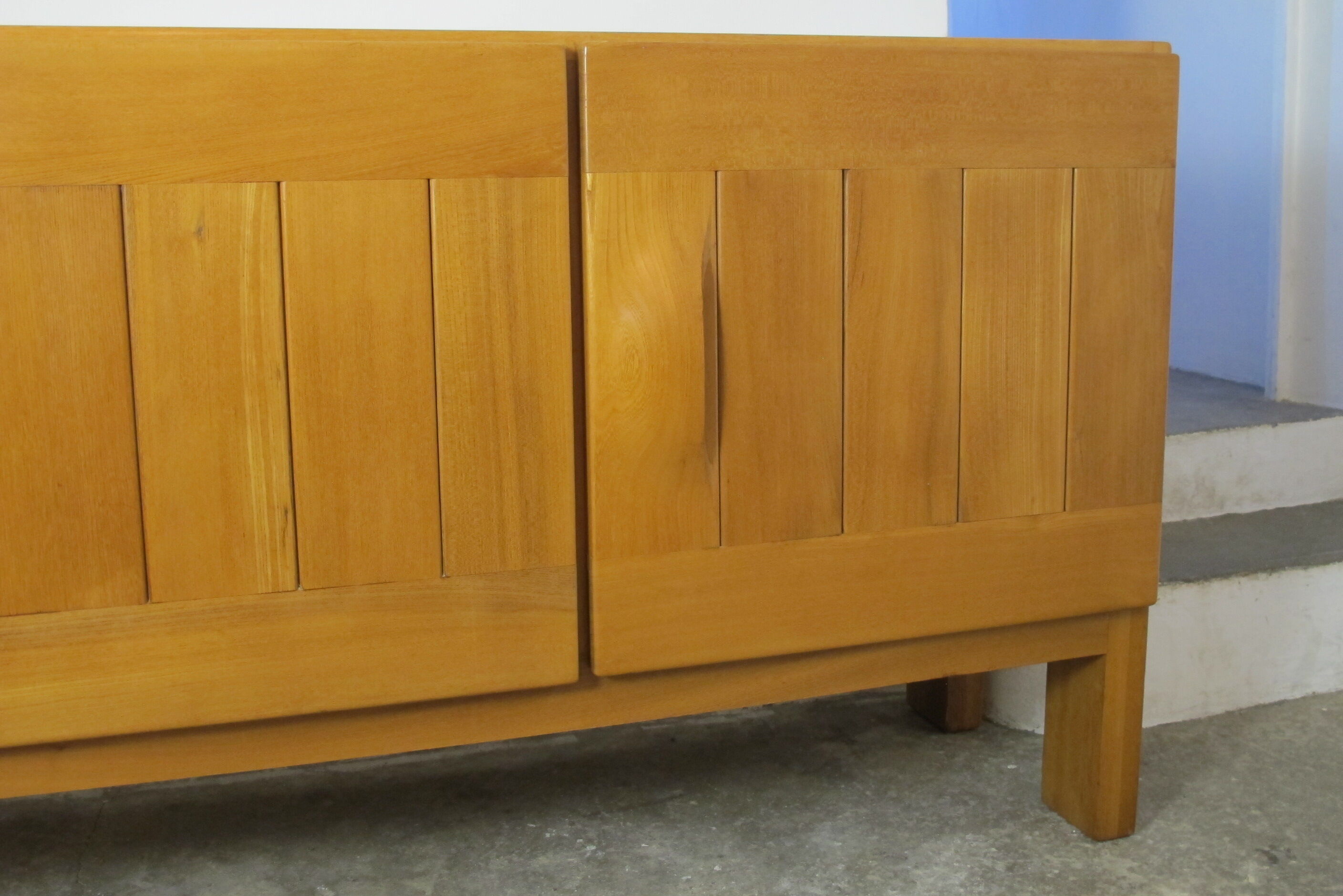 Massive Elm sideboard House Regain