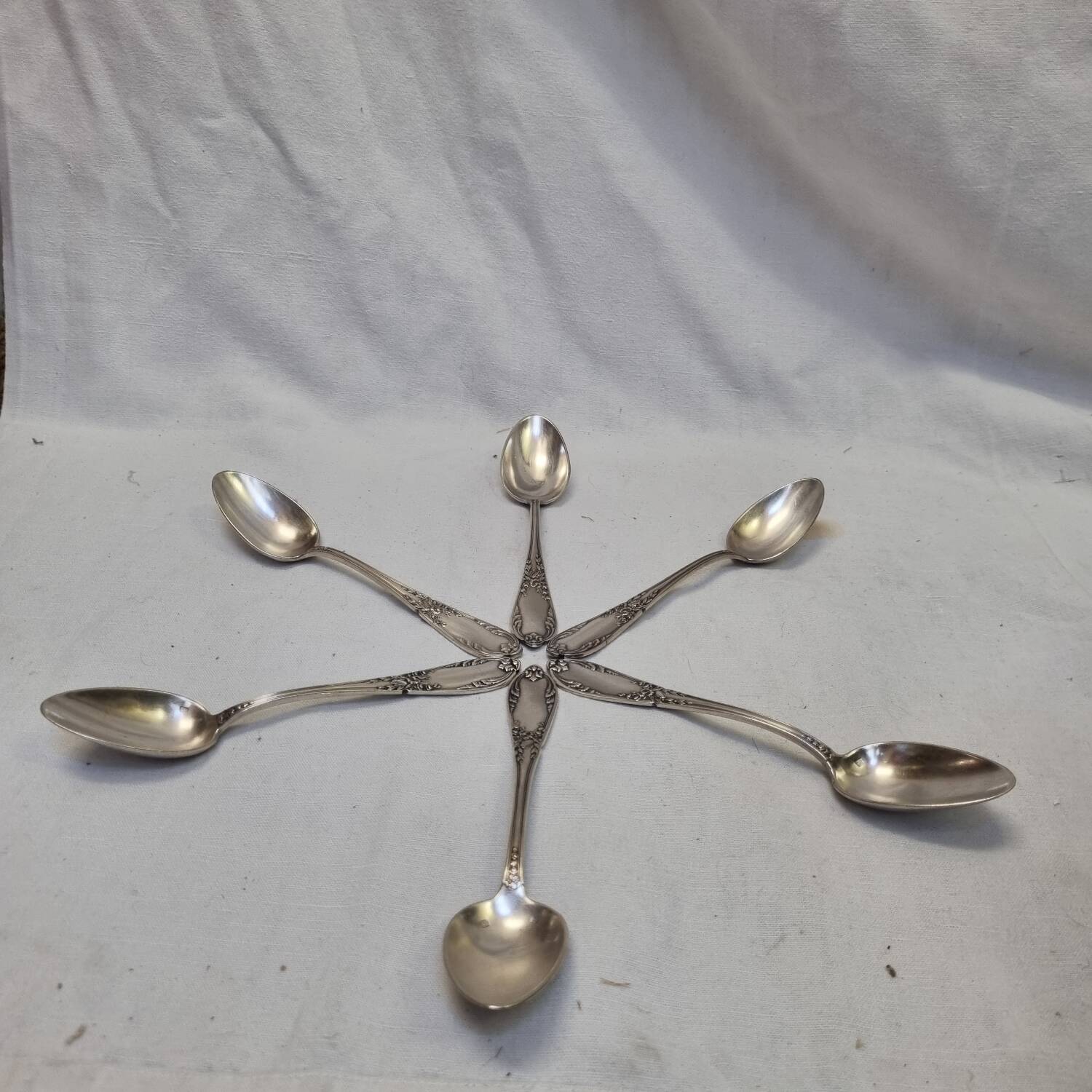 6 Art Deco silver teaspoons