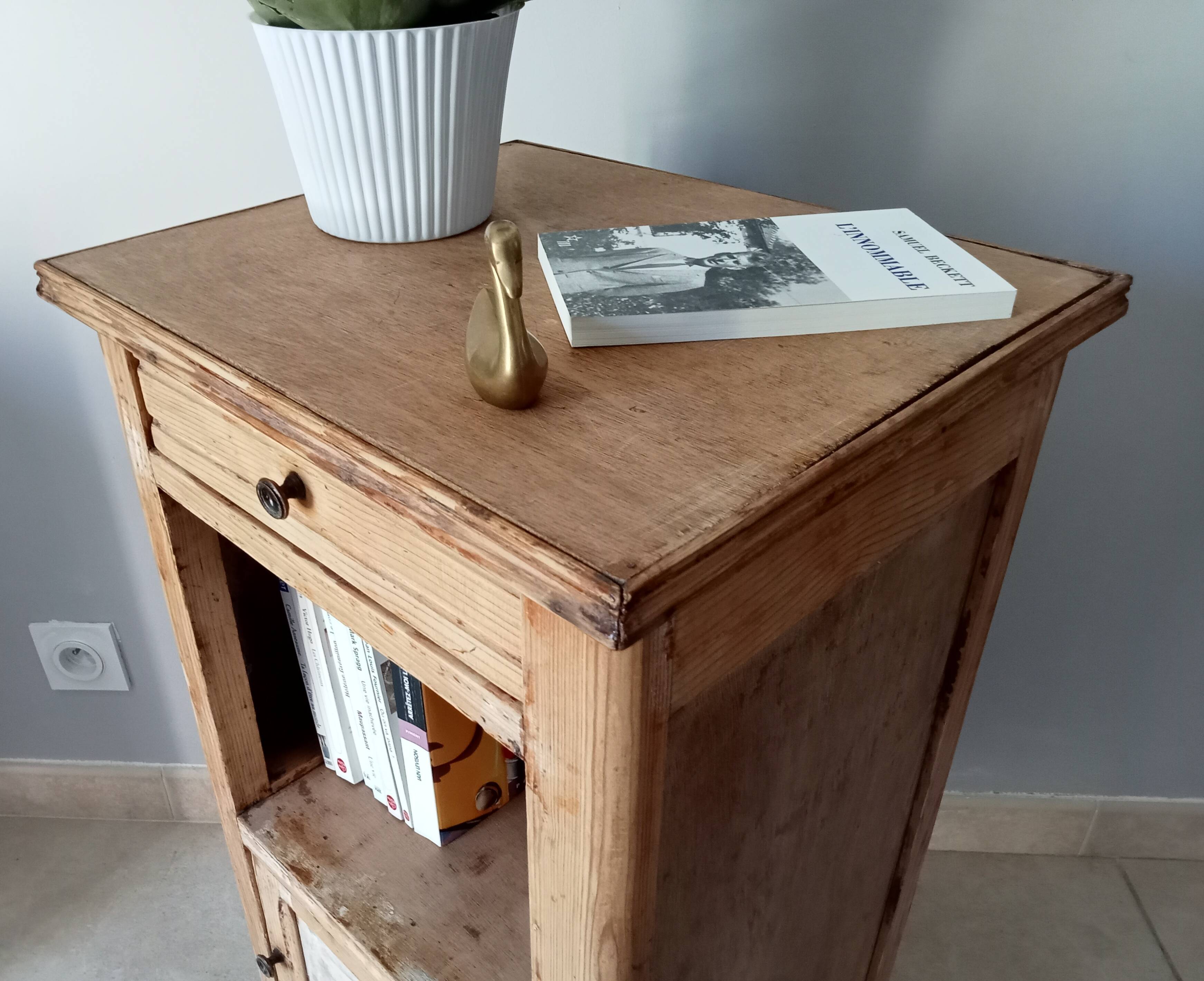 Art Deco side table 50s