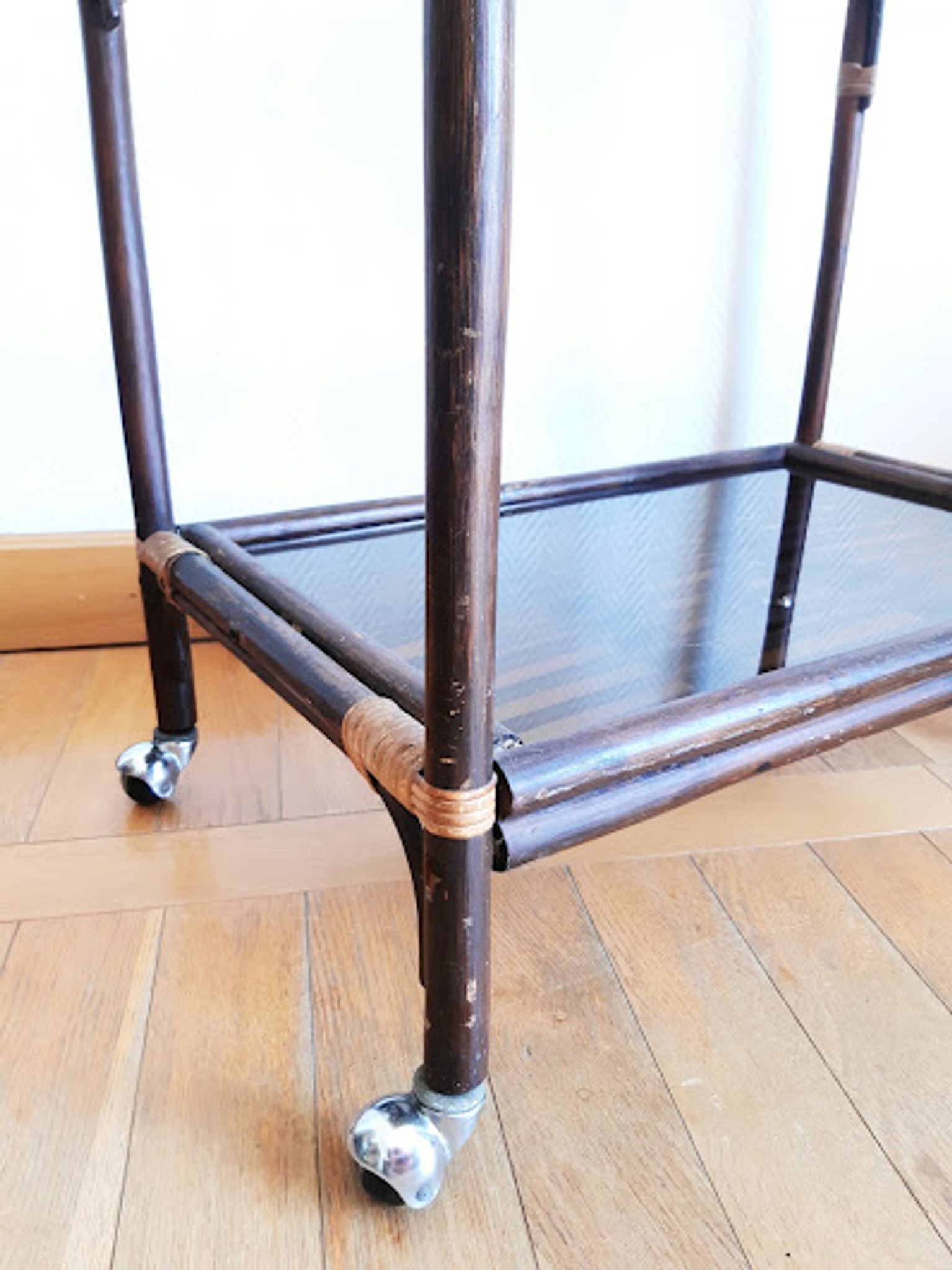 Rattan and smoked glass rolling service