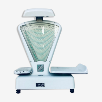 Lutrana grocer's scale with integrated lighting - 1960