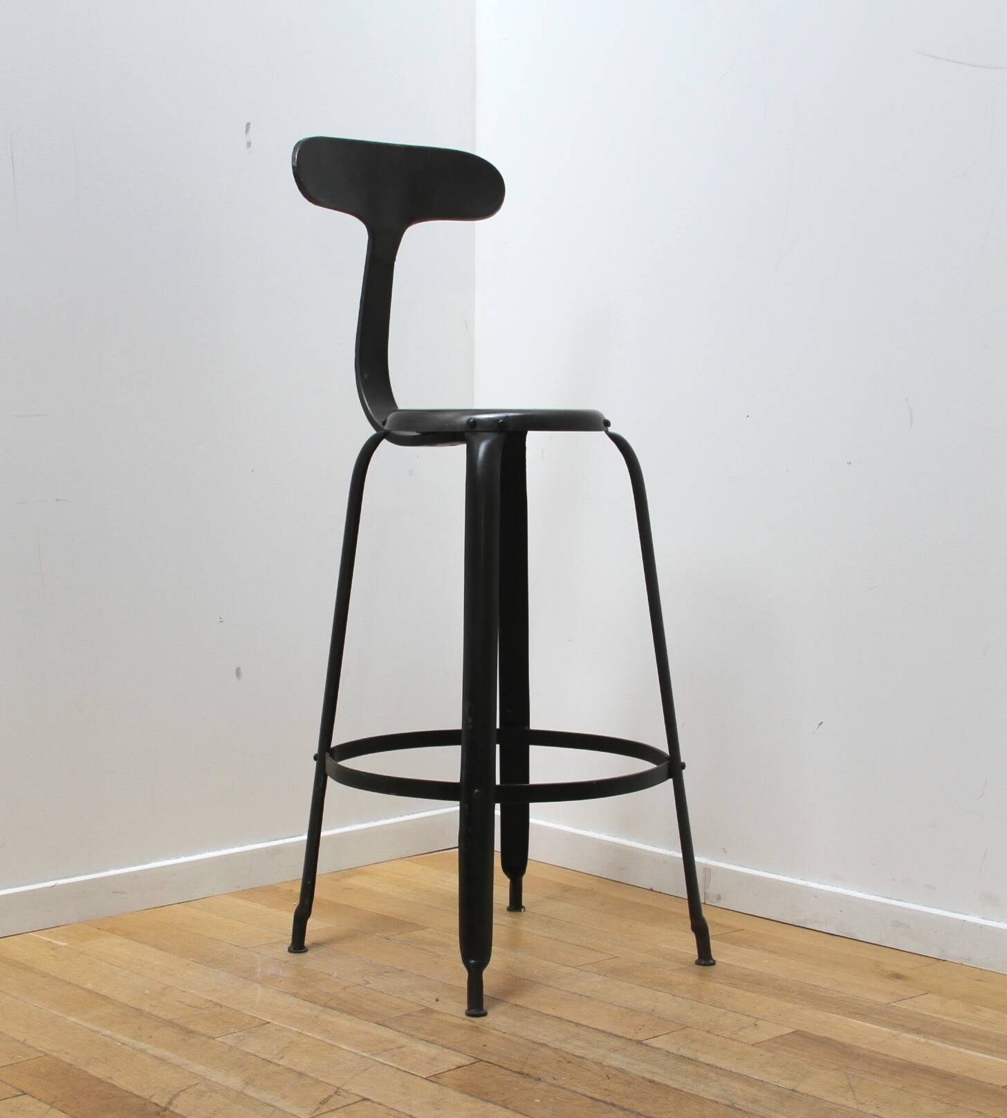 Suite de 5 tabourets