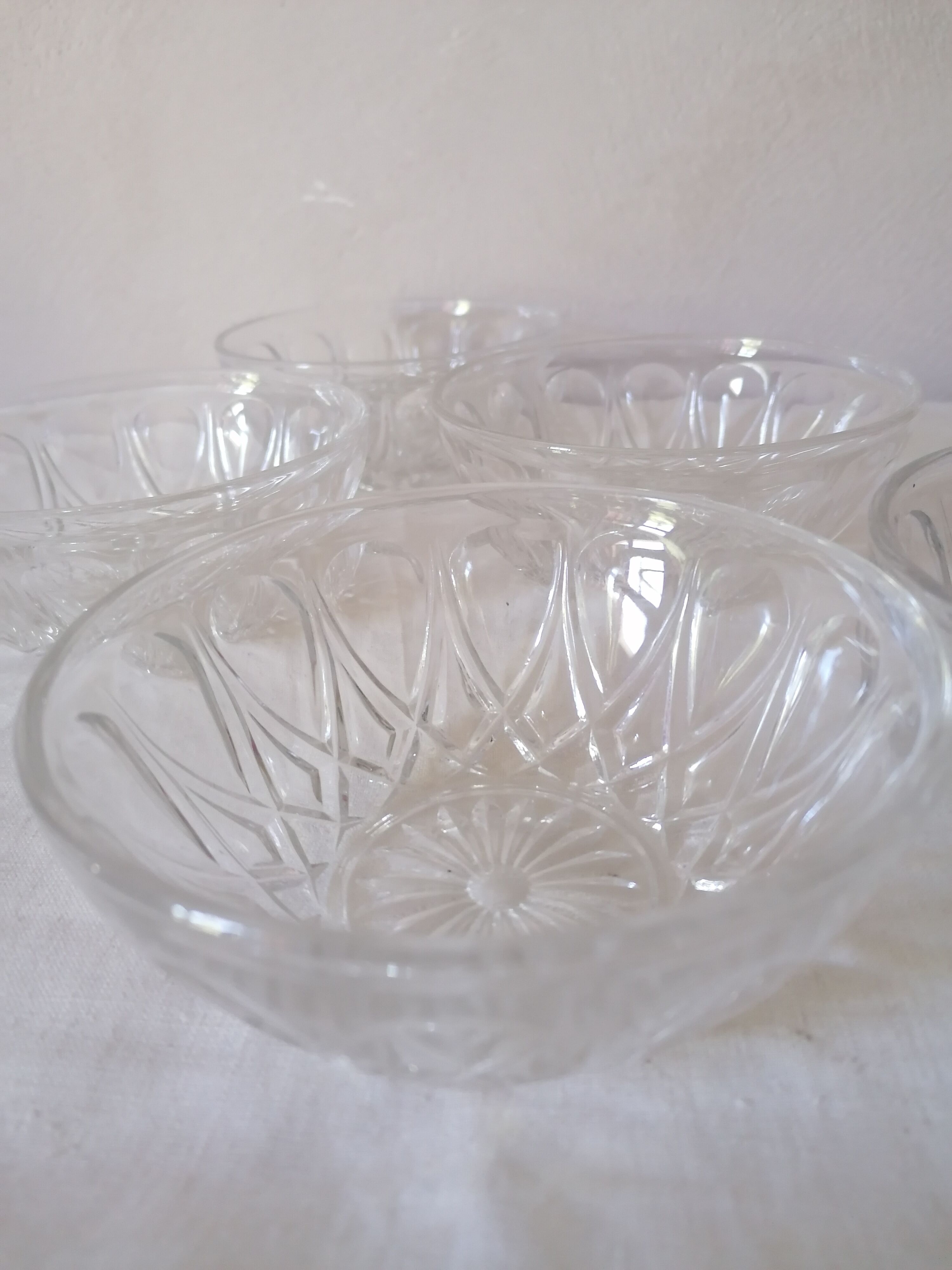 Set of 5 vintage ramekins