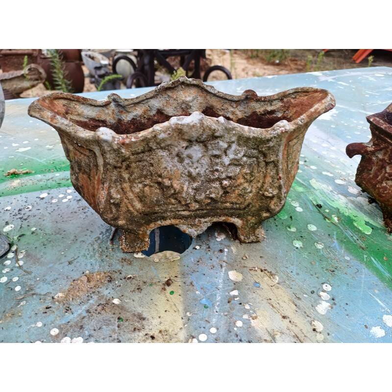 4 cast iron planters from 1900 from Charleville-Mézières