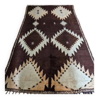 Ancient Berber rug 150x245