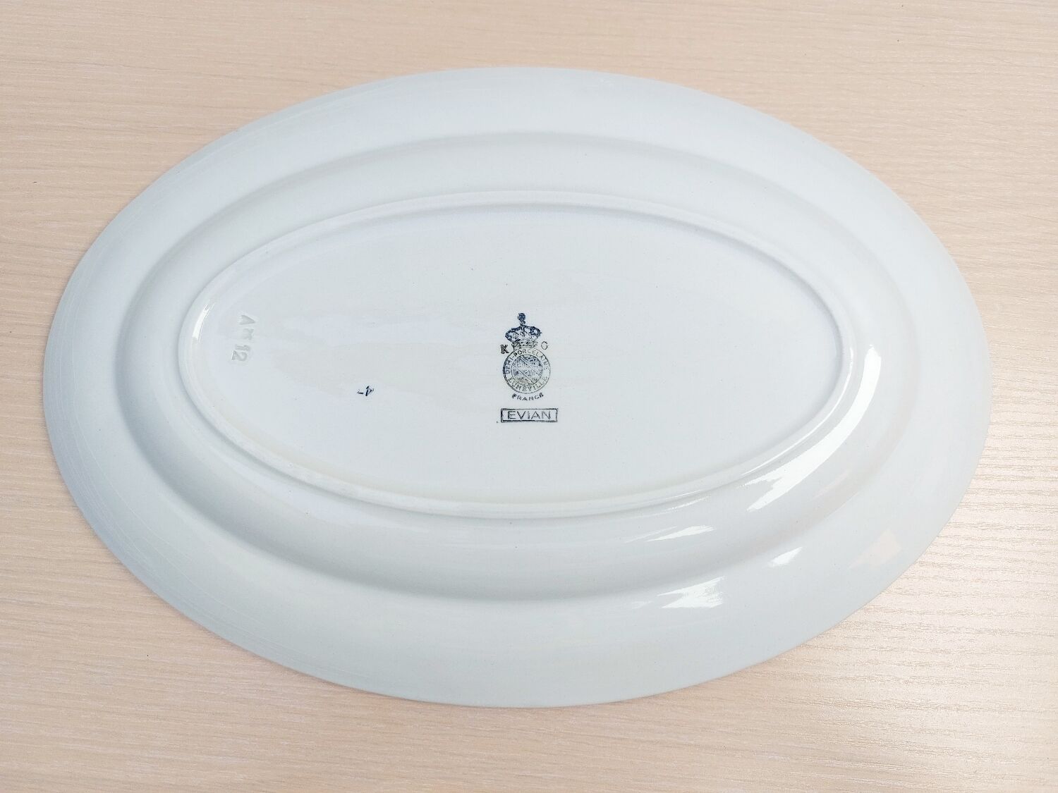 Plat de service ovale Lunéville Evian