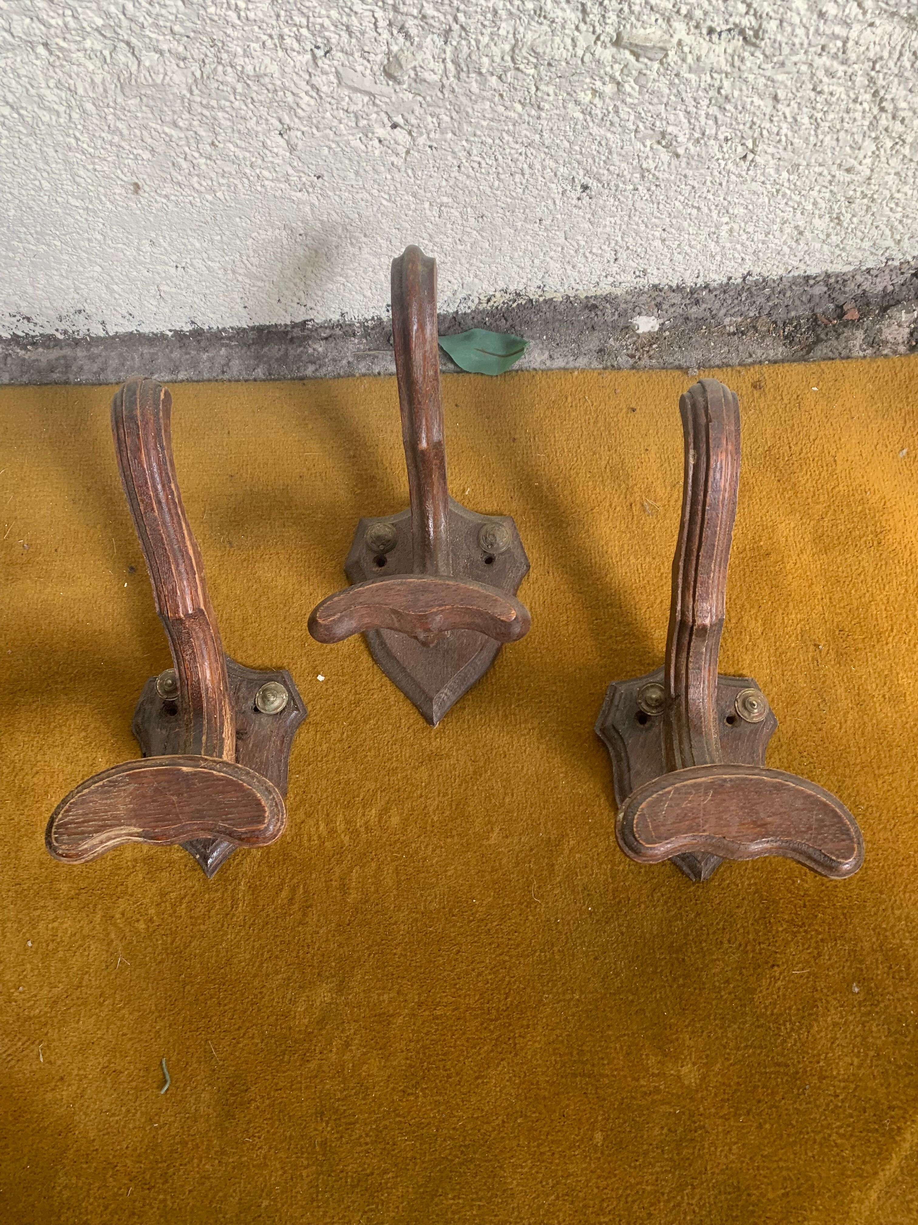 Trio de patères ancienne