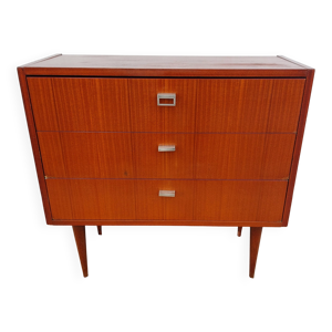 Commode pieds fuseaux