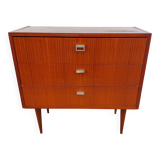 Vintage tapered leg chest of drawers